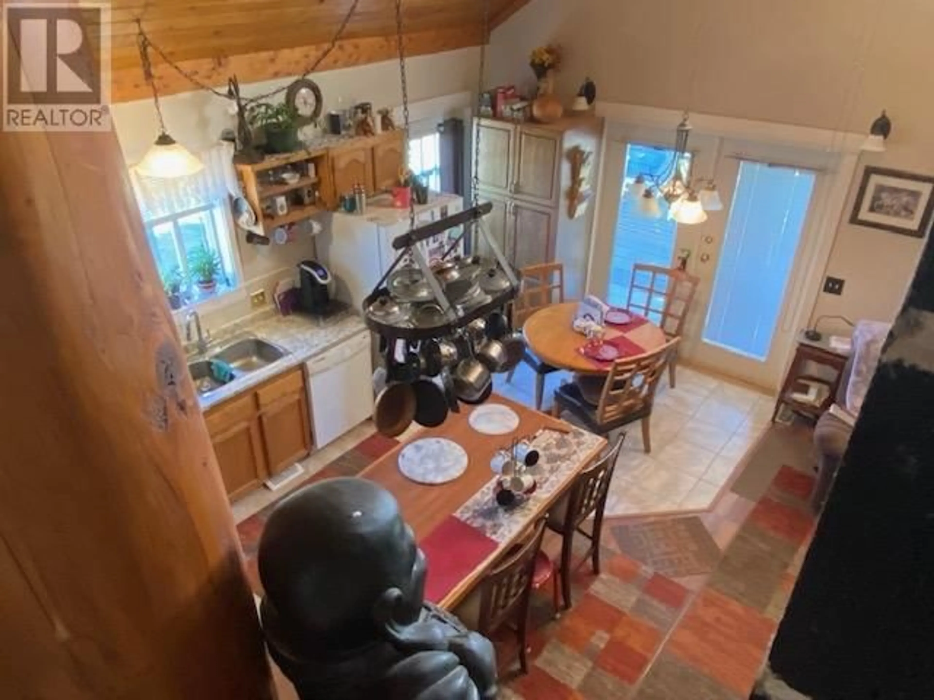 Open concept kitchen, ceramic/tile floor for 5695 INTERNATIONAL ROAD, Grand Forks British Columbia V0H1H4