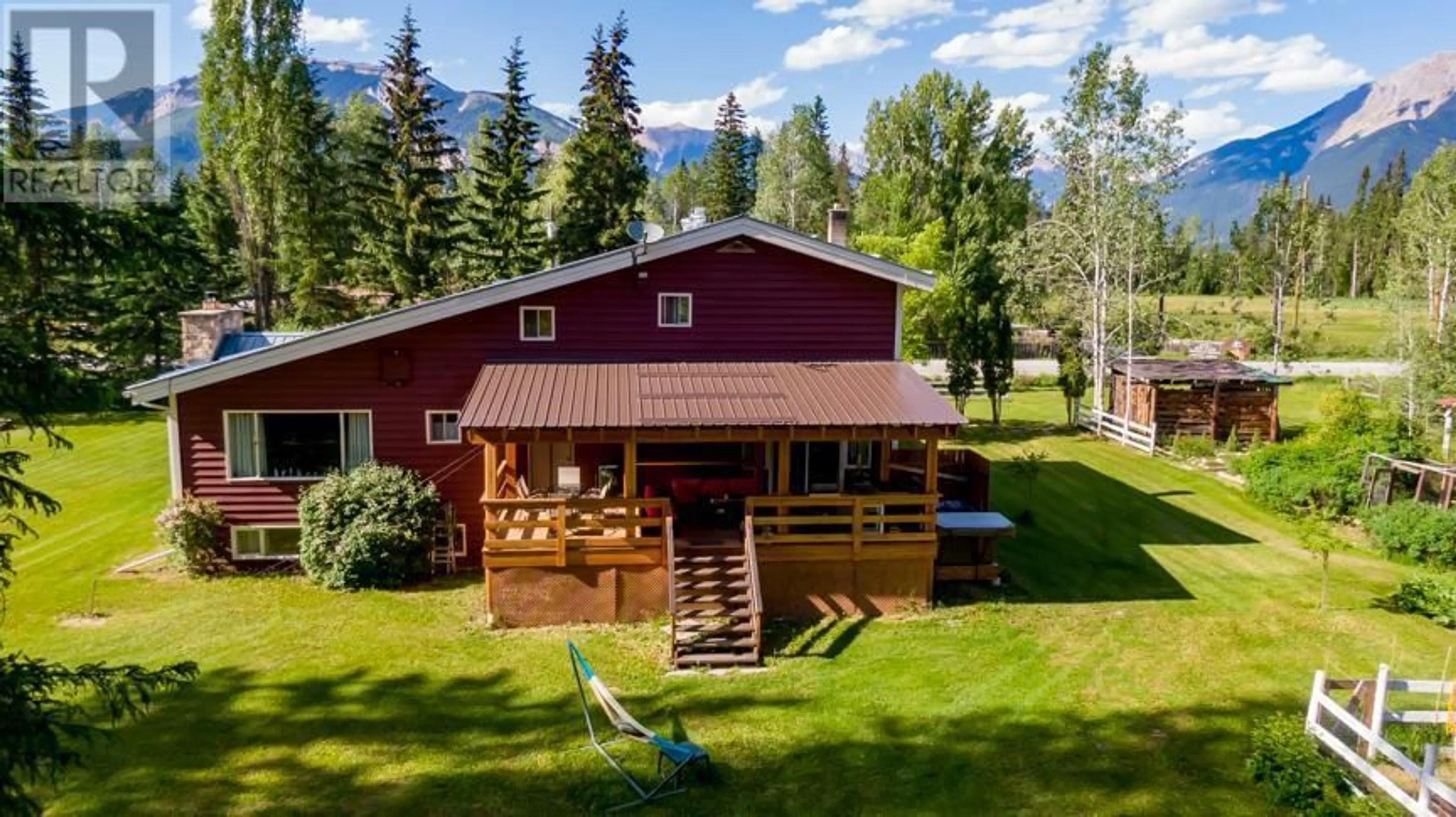 A pic from outside/outdoor area/front of a property/back of a property/a pic from drone, mountain view for 1732 OBERG JOHNSON ROAD, Golden British Columbia V0A1H1