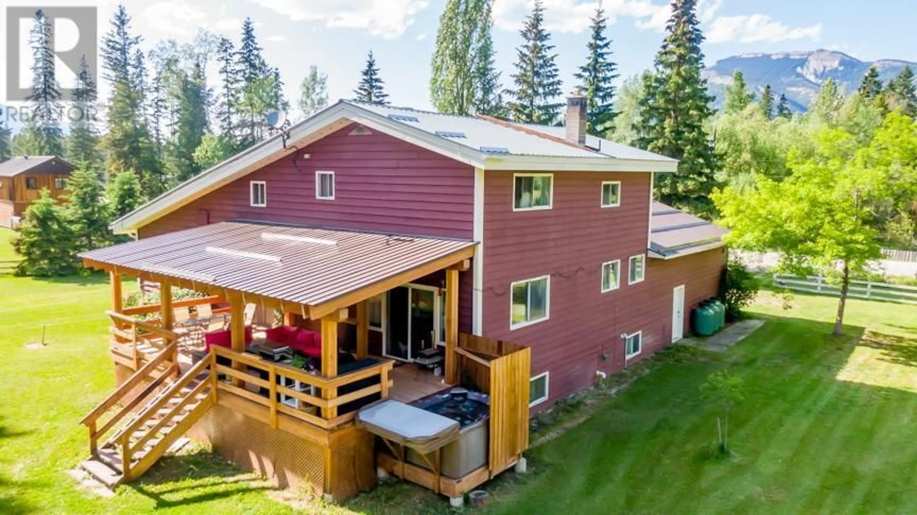 A pic from outside/outdoor area/front of a property/back of a property/a pic from drone, mountain view for 1732 OBERG JOHNSON ROAD, Golden British Columbia V0A1H1