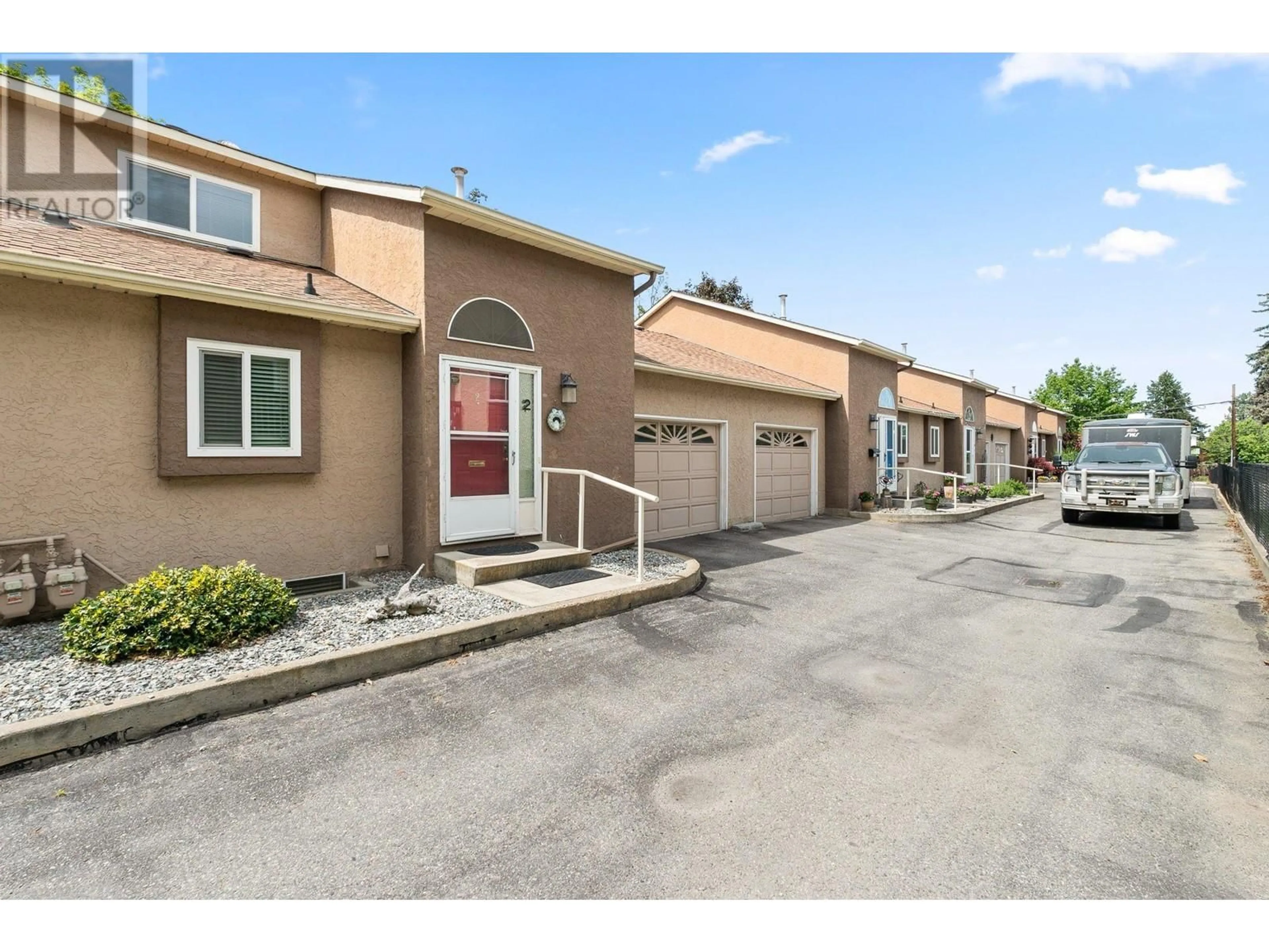 Unknown for 190 McIntosh Road Unit# 2, Kelowna British Columbia V1X2C4