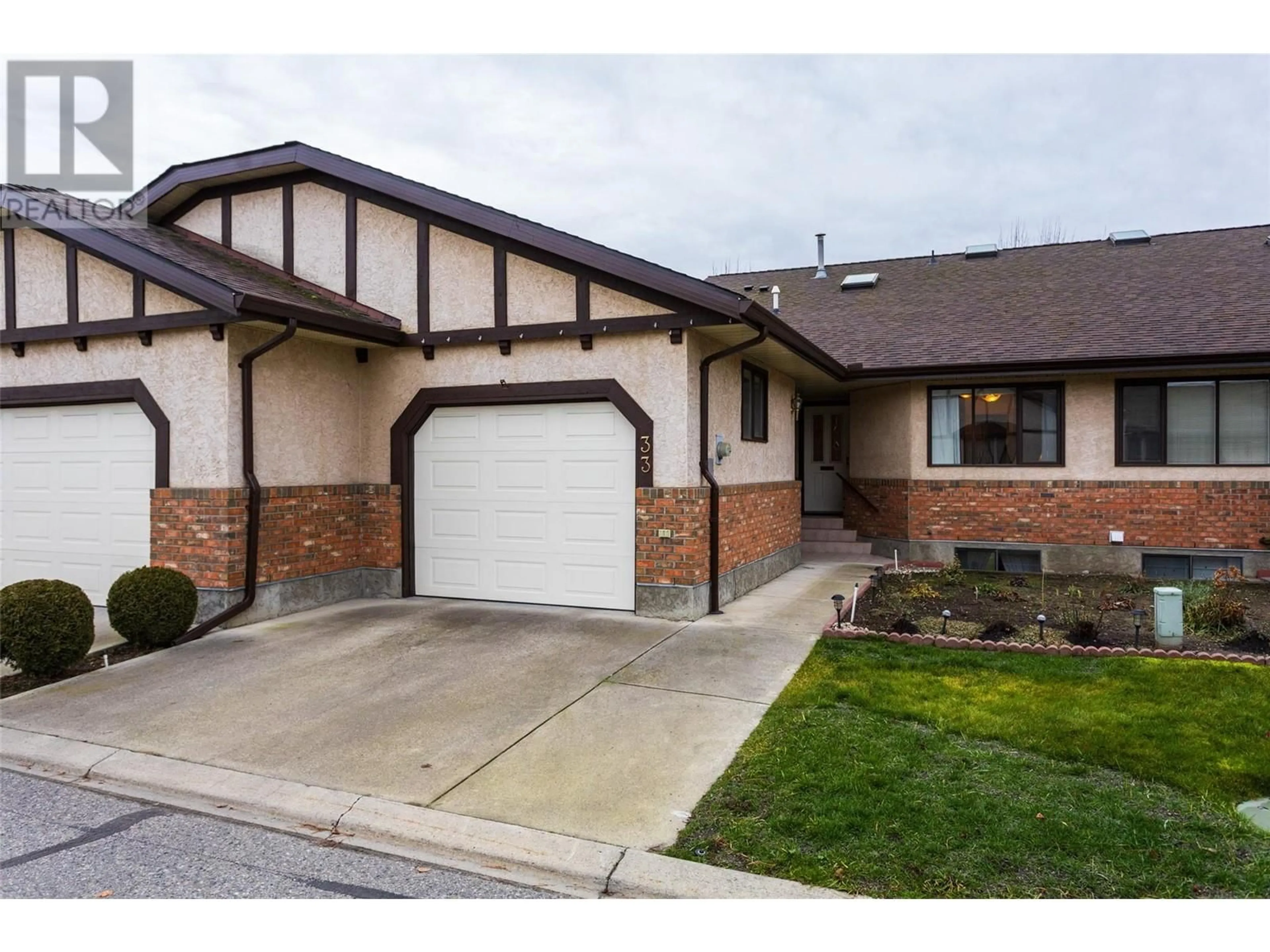 Unknown for 33 - 2200 GORDON DRIVE, Kelowna British Columbia V1Y8T7