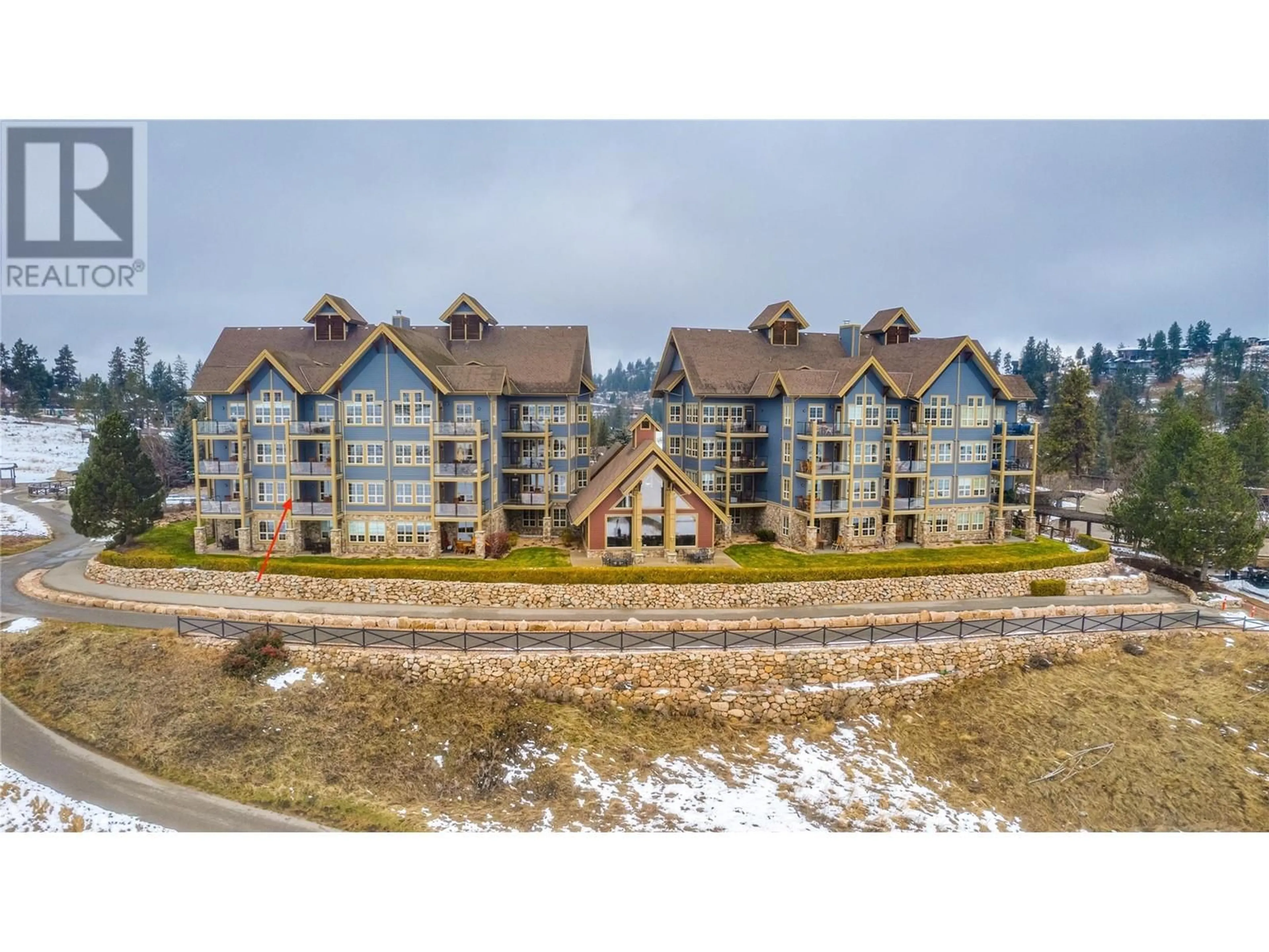 A pic from outside/outdoor area/front of a property/back of a property/a pic from drone, water/lake/river/ocean view for 105 Village Centre Court Unit# 224, Vernon British Columbia V1H1Y8