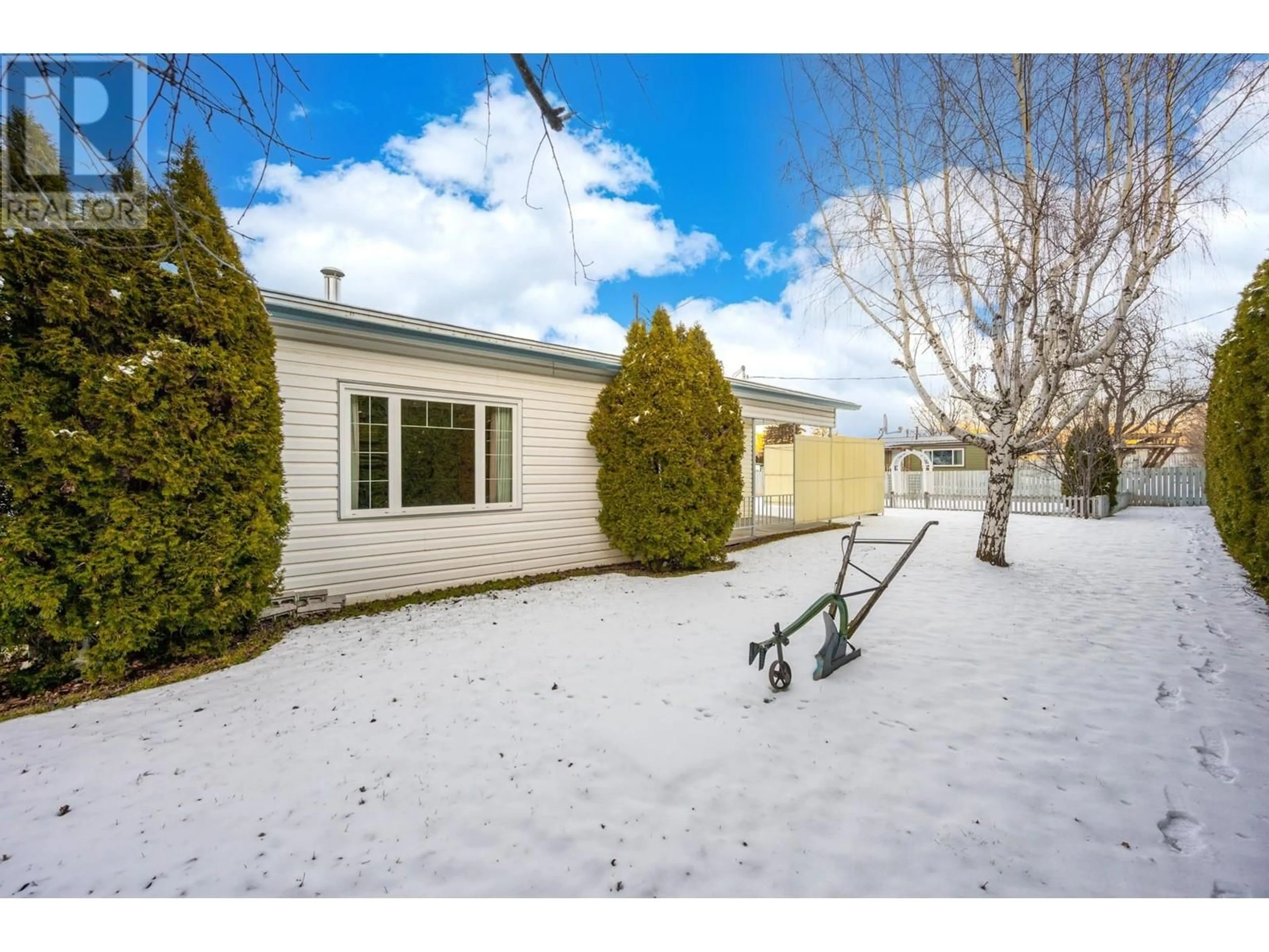 A pic from outside/outdoor area/front of a property/back of a property/a pic from drone, street for 1590 Fir Avenue, Merritt British Columbia V1K0C3