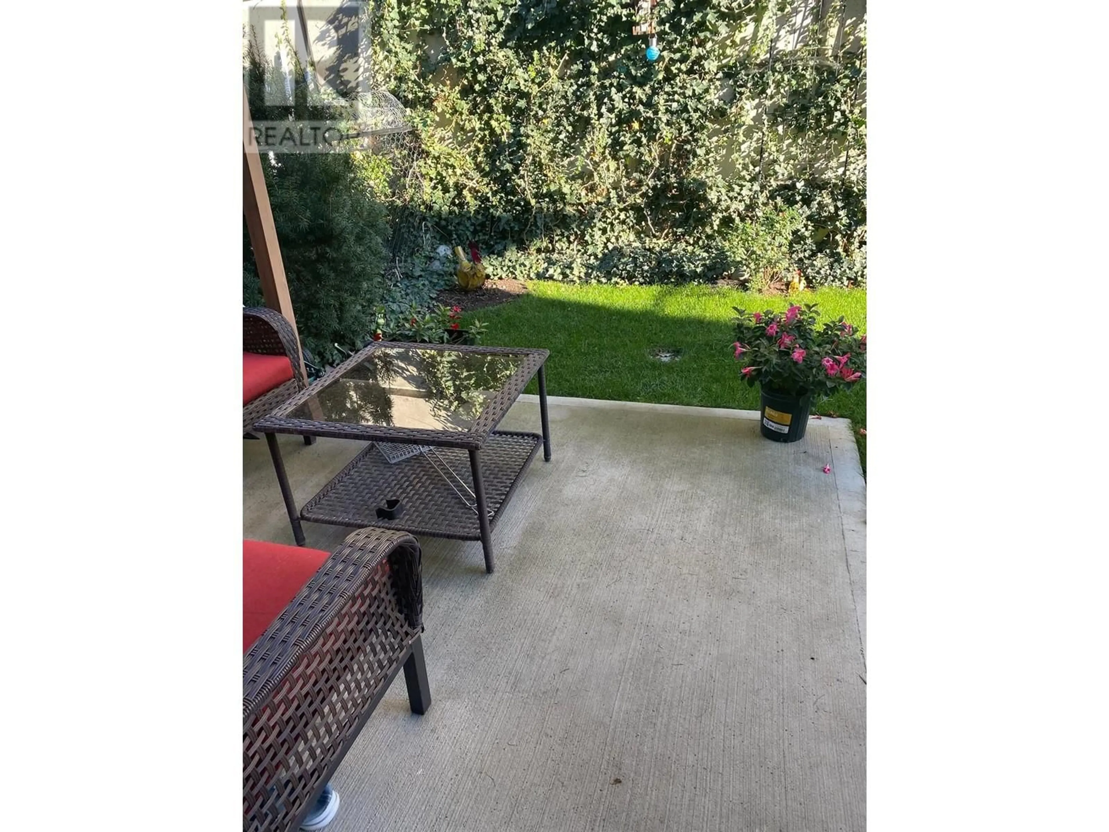 Patio, street for 14 - 4700 OKANAGAN AVENUE, Vernon British Columbia V1T9Y7