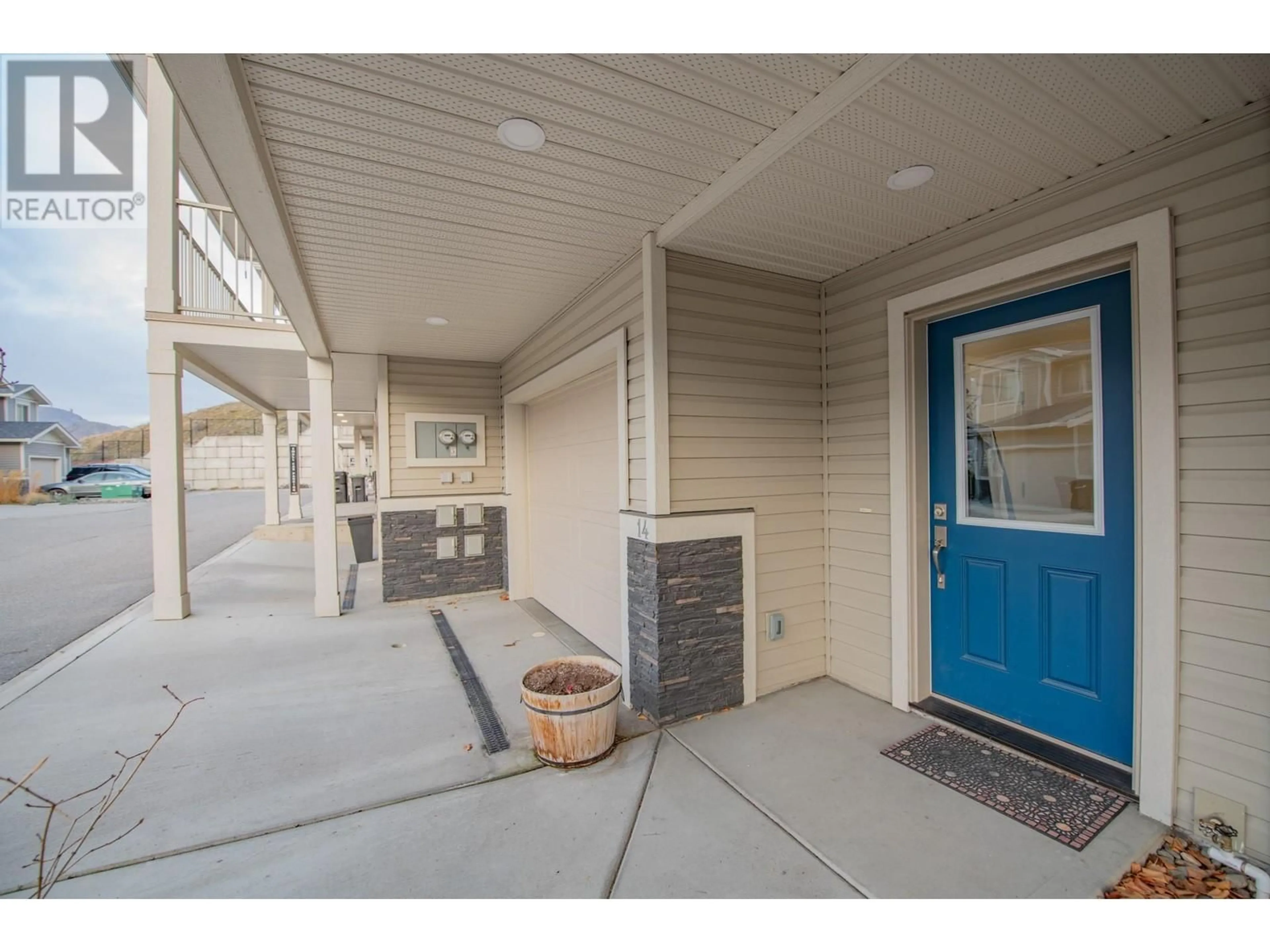 Indoor entryway for 4700 Okanagan Avenue Unit# 14, Vernon British Columbia V1T9Y7