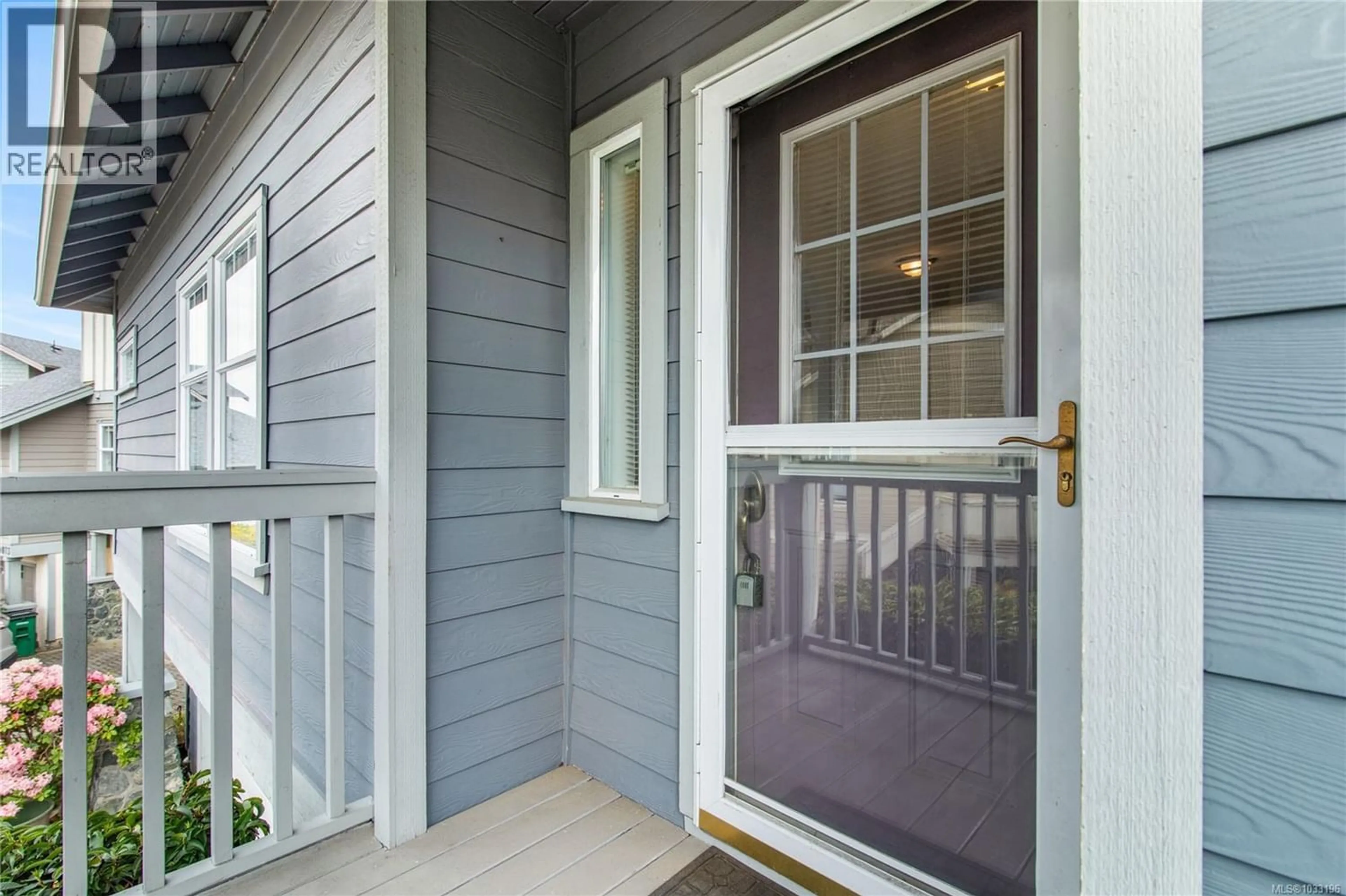 Unknown for 4 - 4073 BLACKBERRY LANE, Saanich British Columbia V8X5J5