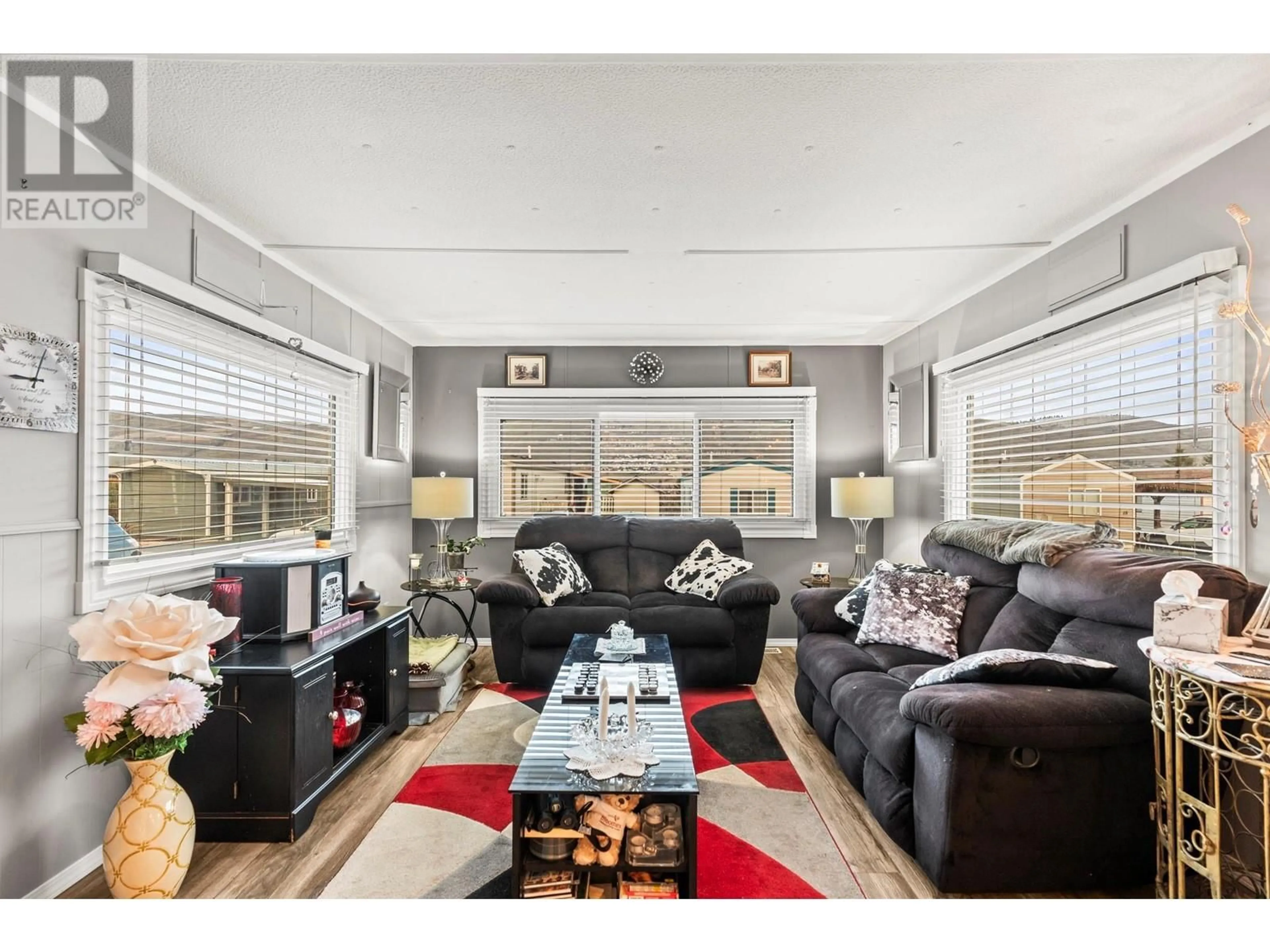 Living room with furniture, unknown for 32 - 6902 OKANAGAN LANDING ROAD, Vernon British Columbia V1H1X4