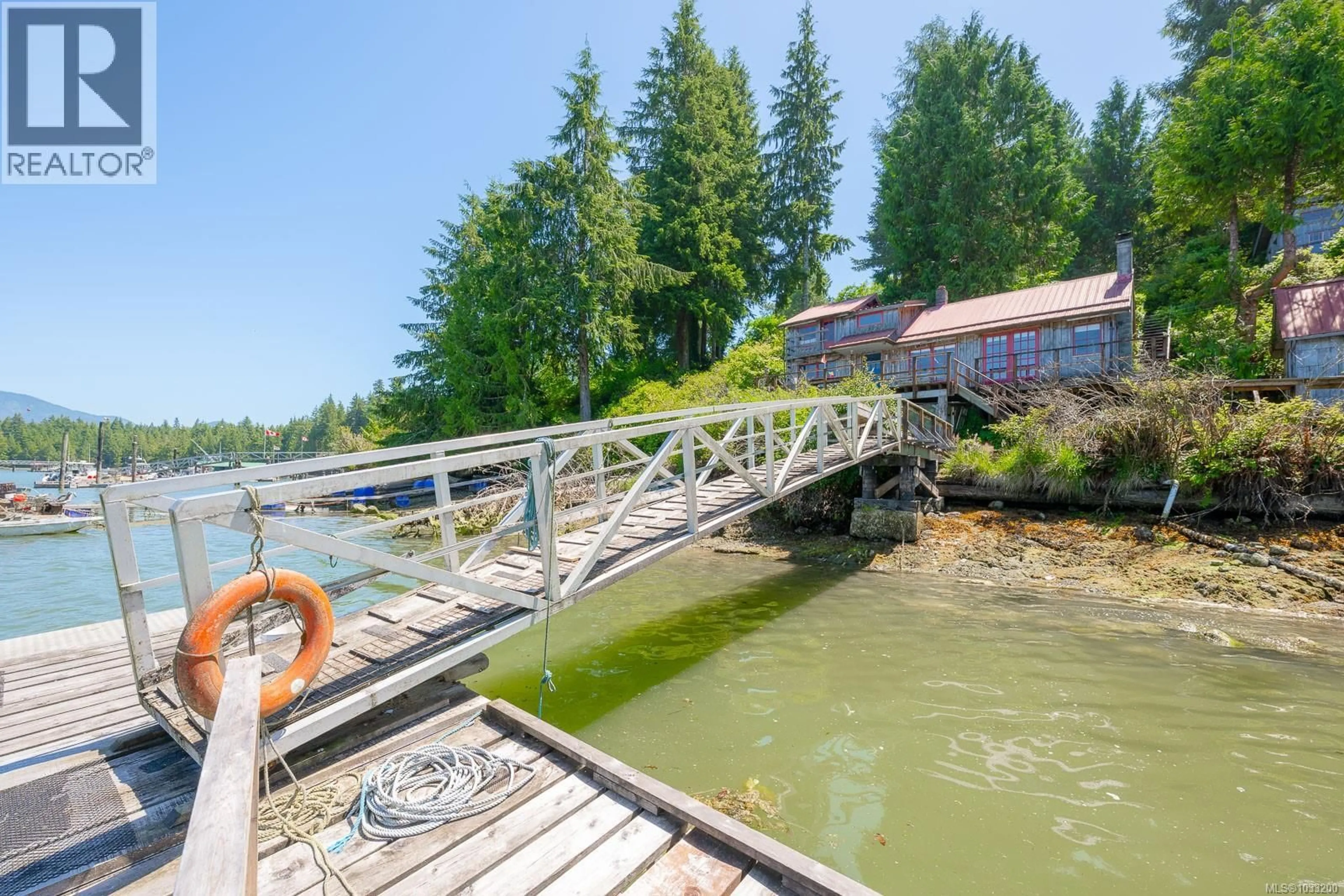 Patio, water/lake/river/ocean view for 310 TOWER ROAD, Bamfield British Columbia V0R1B0