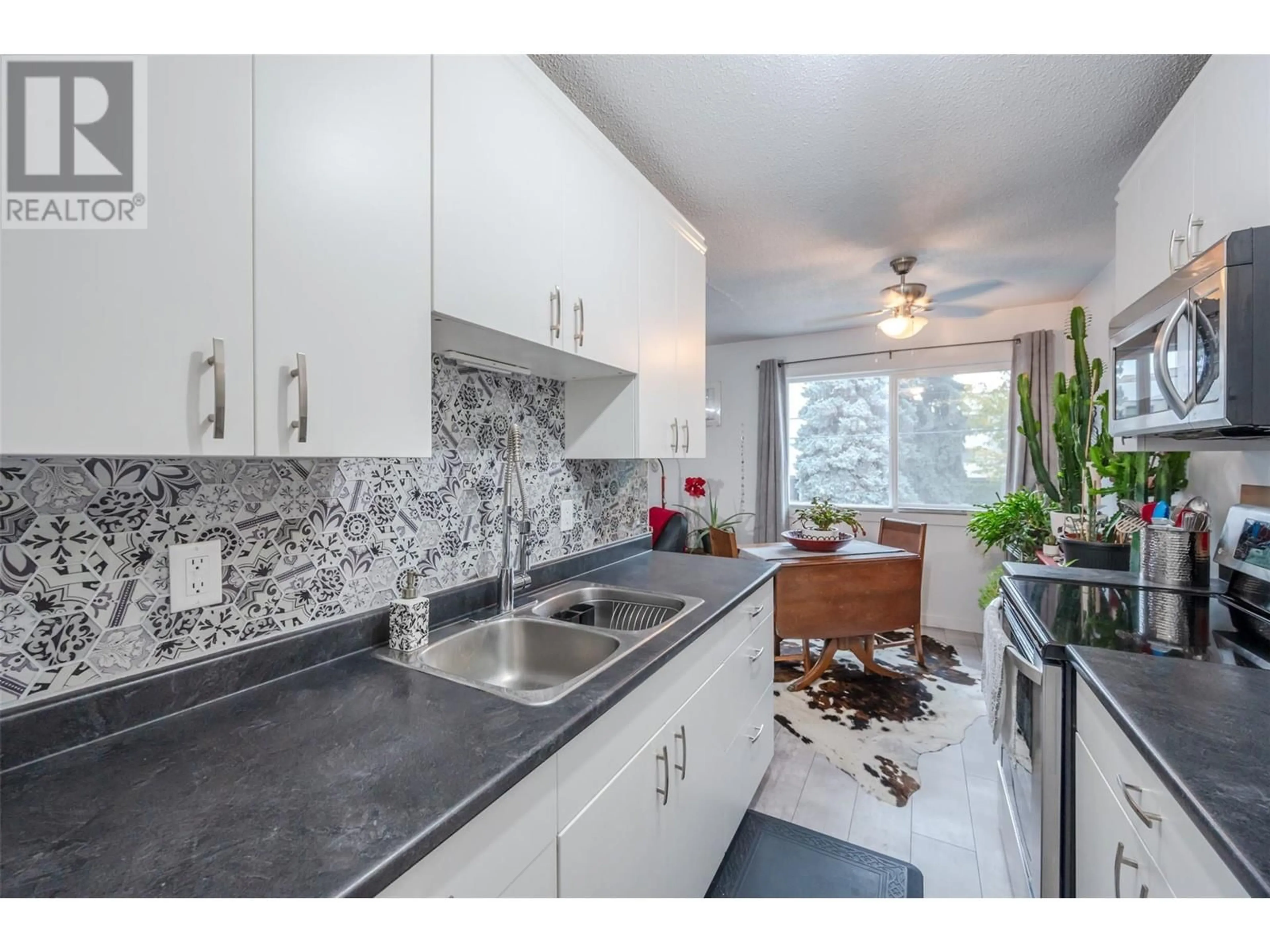 Standard kitchen, unknown for 198 Roy Avenue Unit# 207, Penticton British Columbia V2A3M9