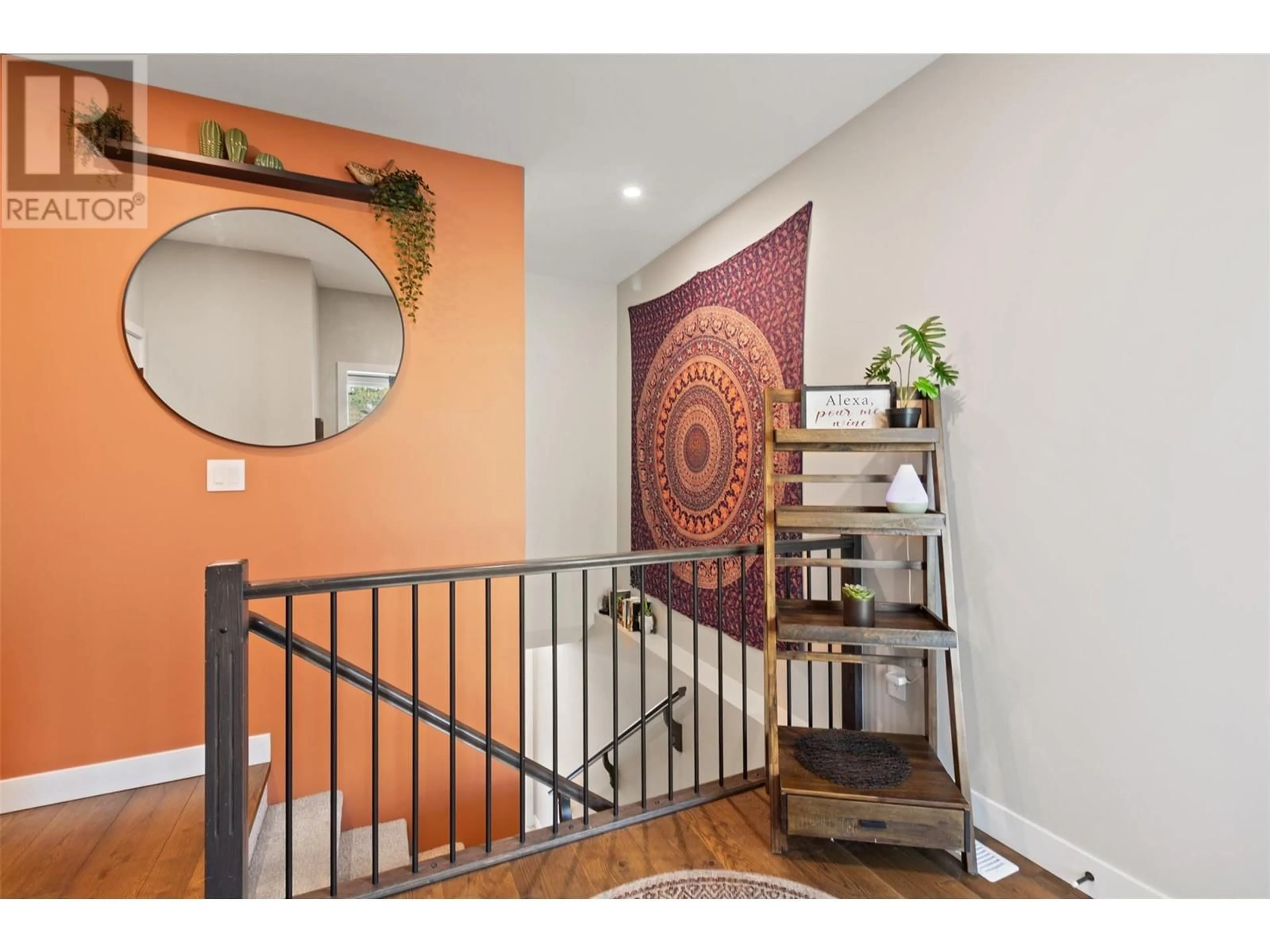 Indoor entryway for 106 - 2045 STAGECOACH DRIVE, Kamloops British Columbia V2B0H8