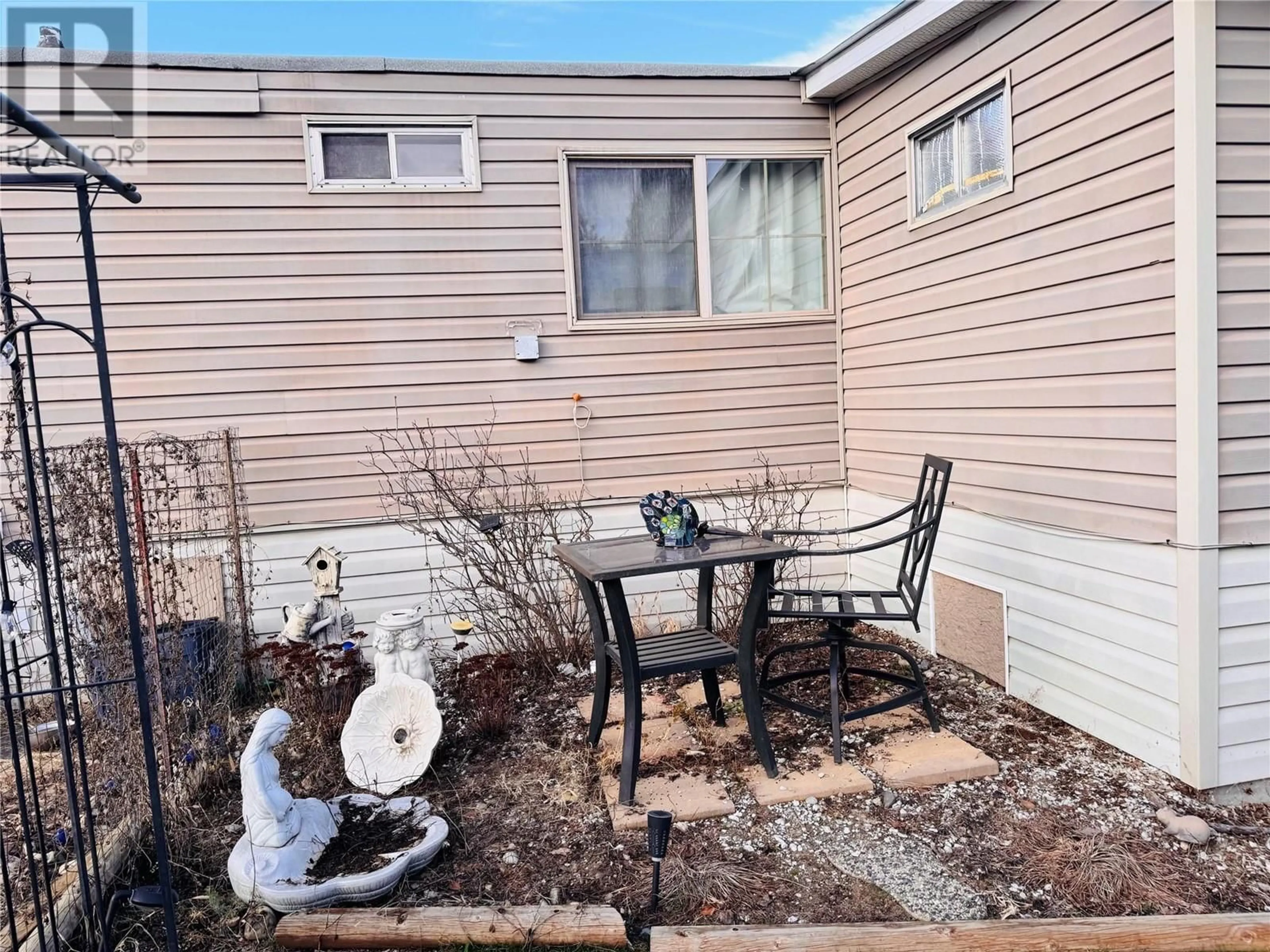 Patio, unknown for 6465 7TH Street, Grand Forks British Columbia V0H1H0