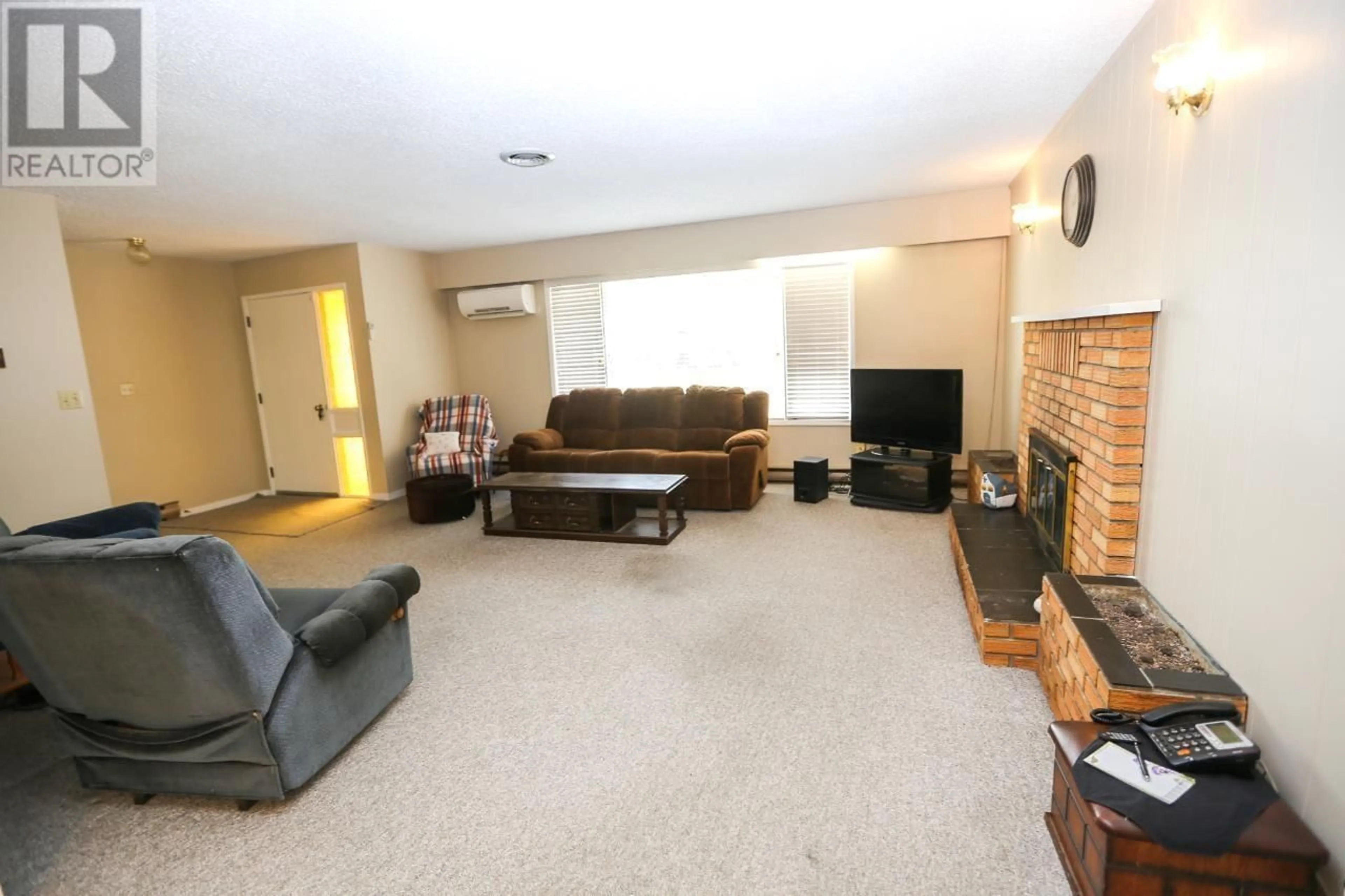 Living room with furniture, unknown for 461 BARKLEY Road, Barriere British Columbia V0E1E0