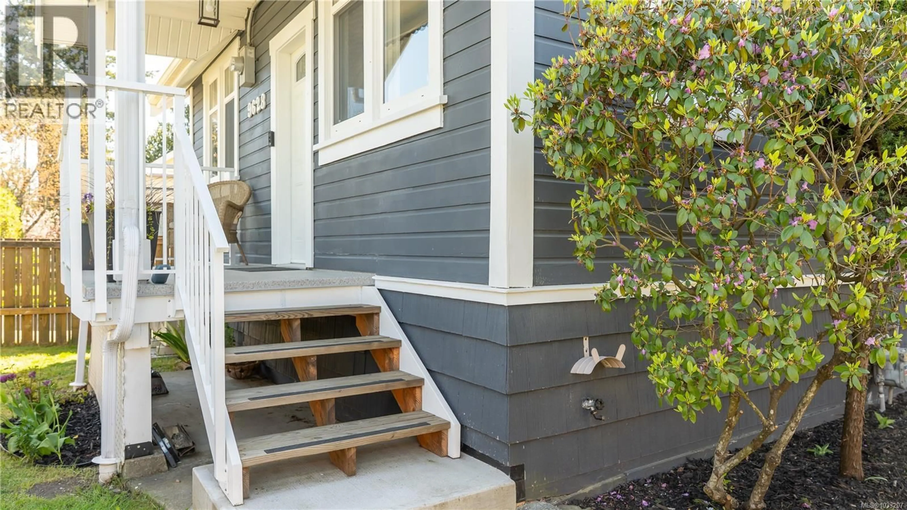 Home with vinyl exterior material, street for 9628 FRONT STREET, Chemainus British Columbia V0R1K3