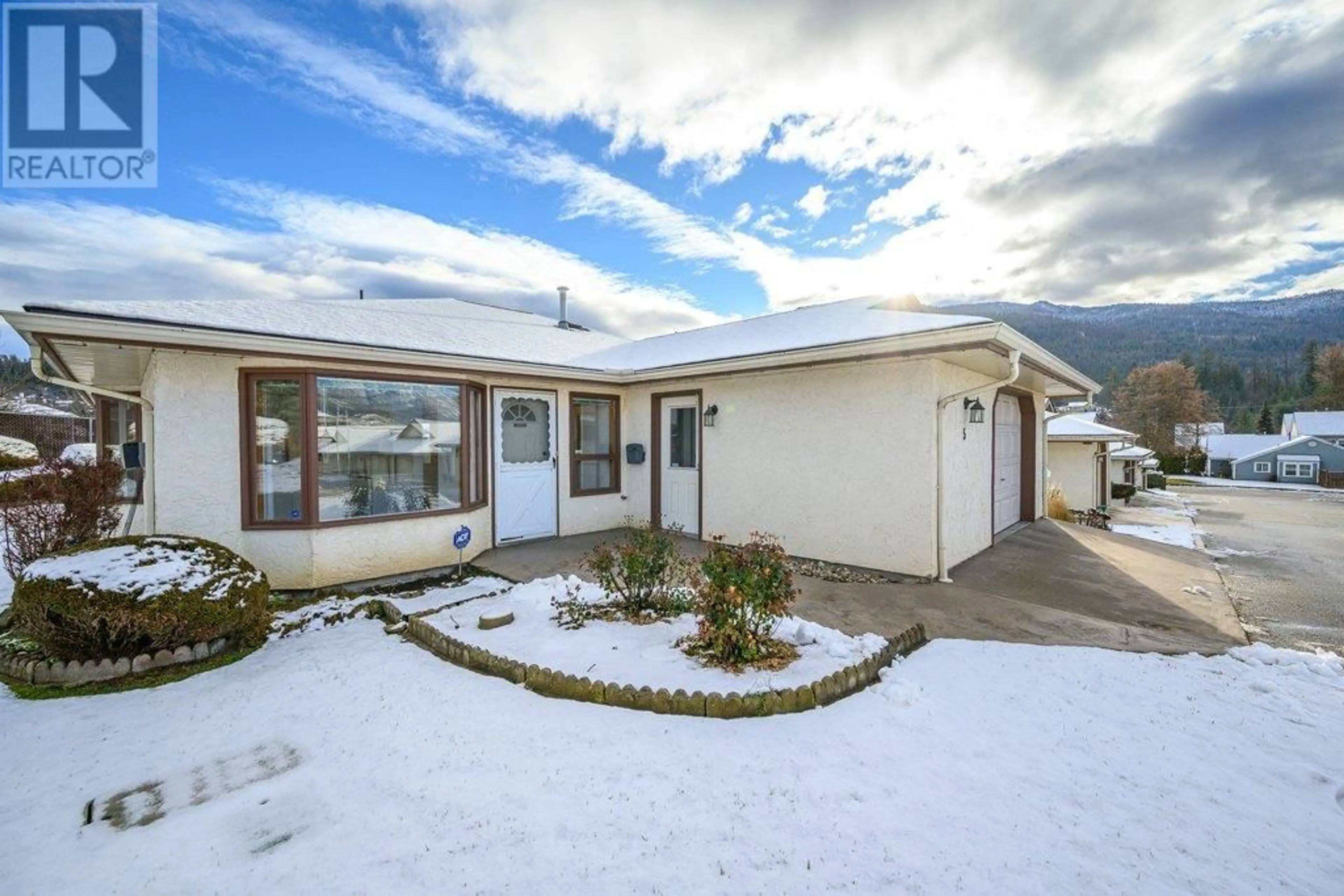 A pic from outside/outdoor area/front of a property/back of a property/a pic from drone, mountain view for 151 8th Avenue SW Unit# 5 Lot# 5, Salmon Arm British Columbia V1E1B9