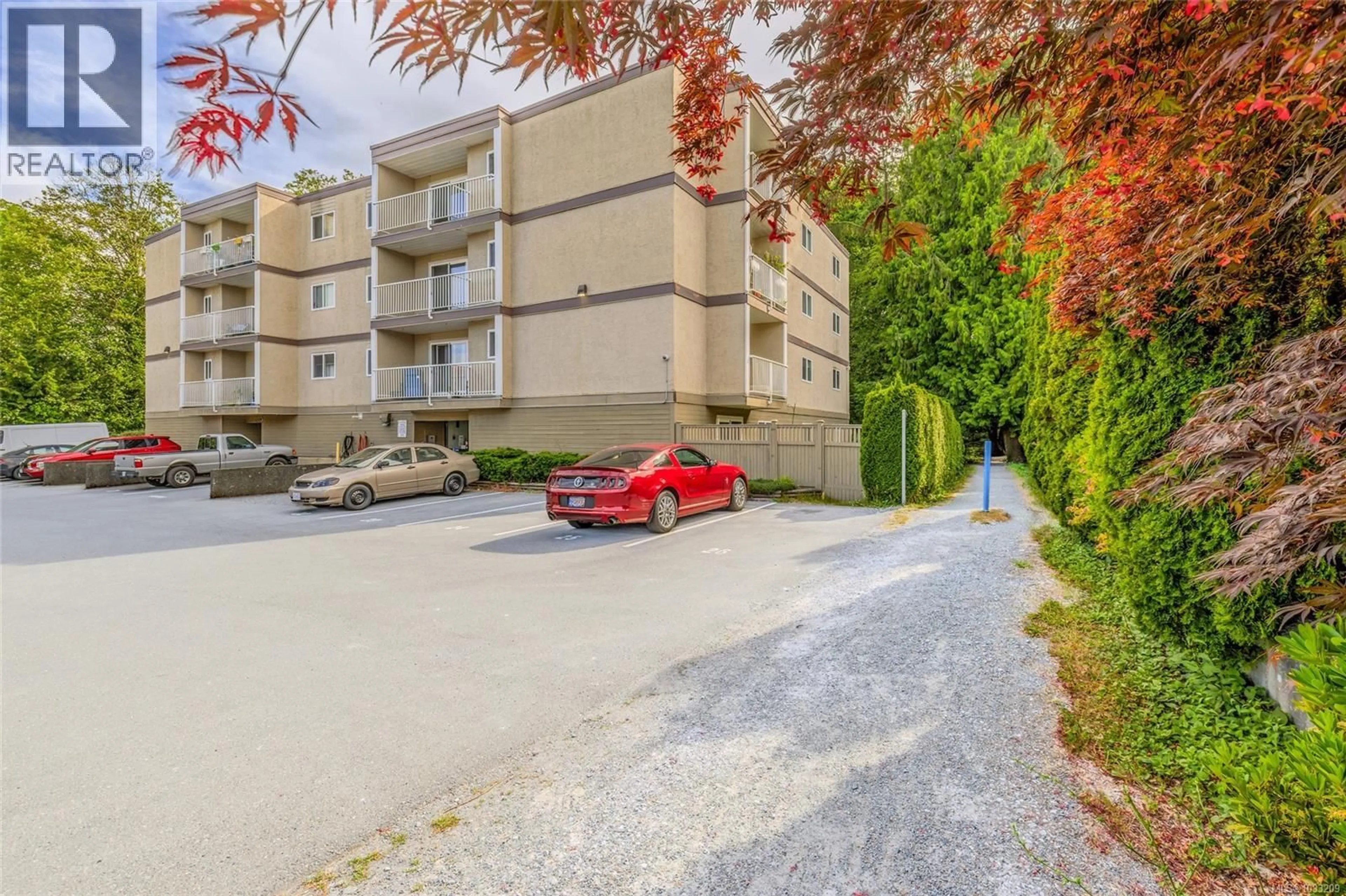 Patio, street for 407 - 1187 SEAFIELD CRESCENT, Nanaimo British Columbia V9V1J9