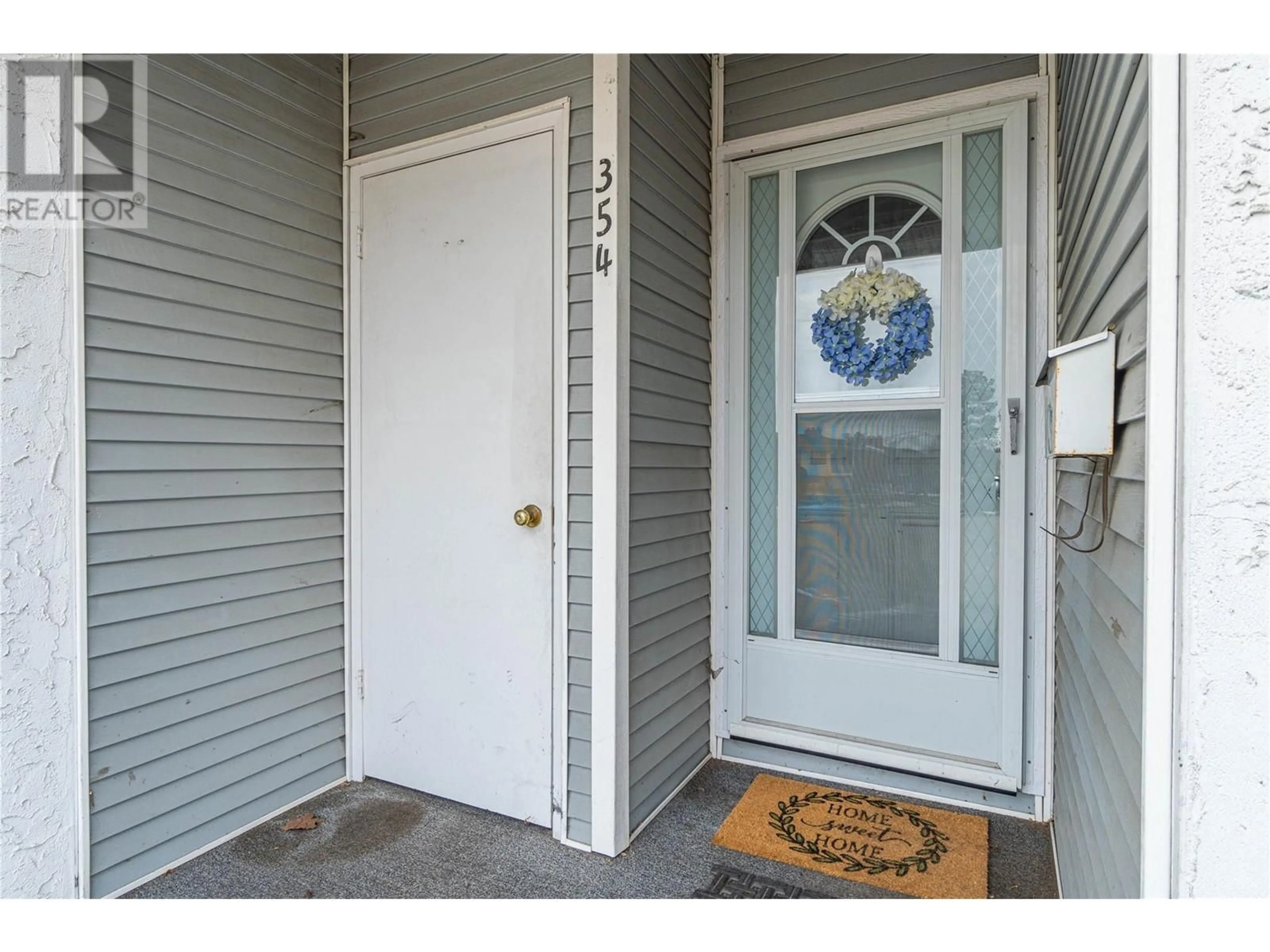 Indoor entryway for 1780 SPRINGVIEW Place Unit# 354, Kamloops British Columbia V2E1J4