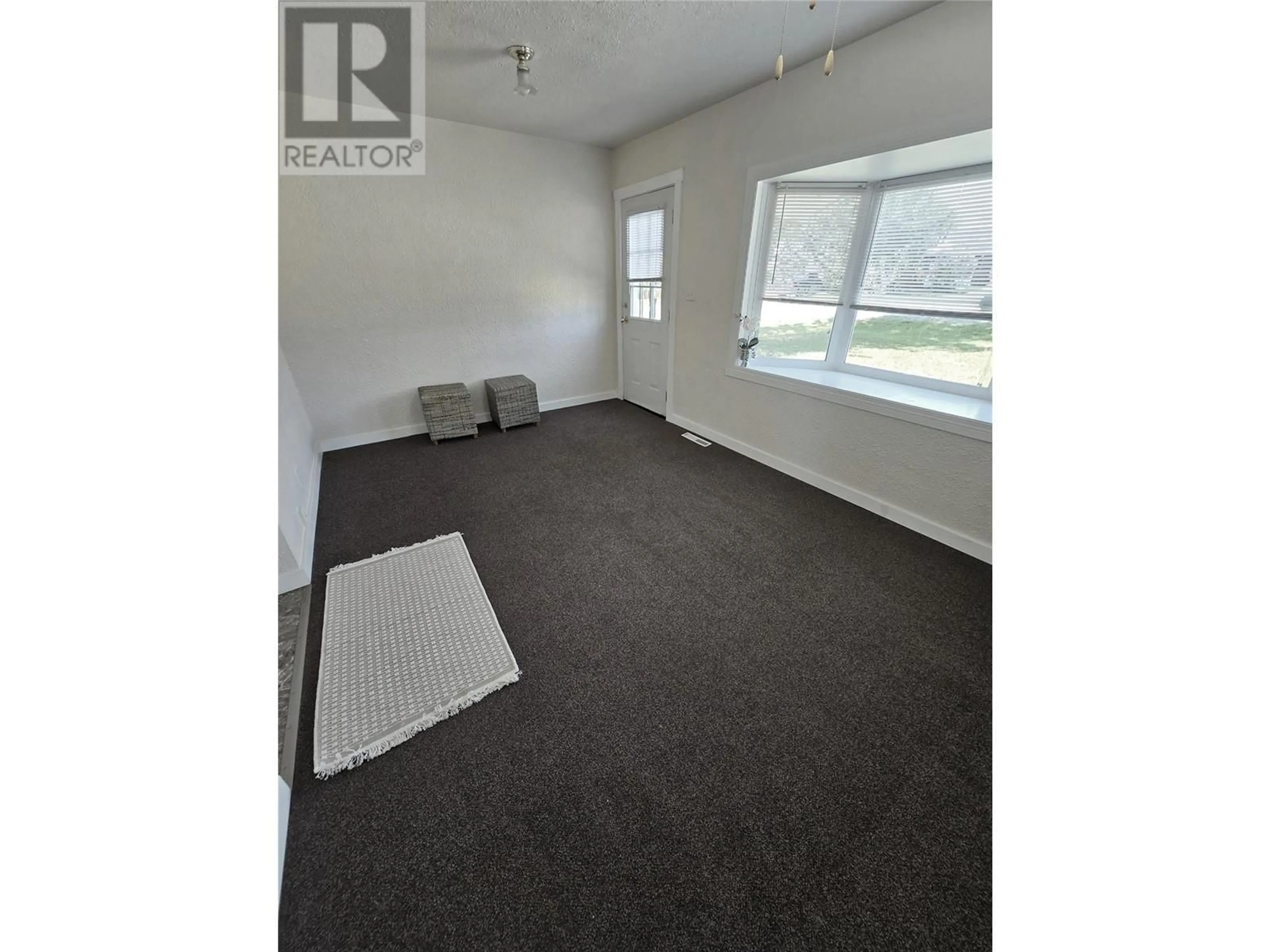 A pic of a room for 513 100 Avenue, Dawson Creek British Columbia V1G1V6