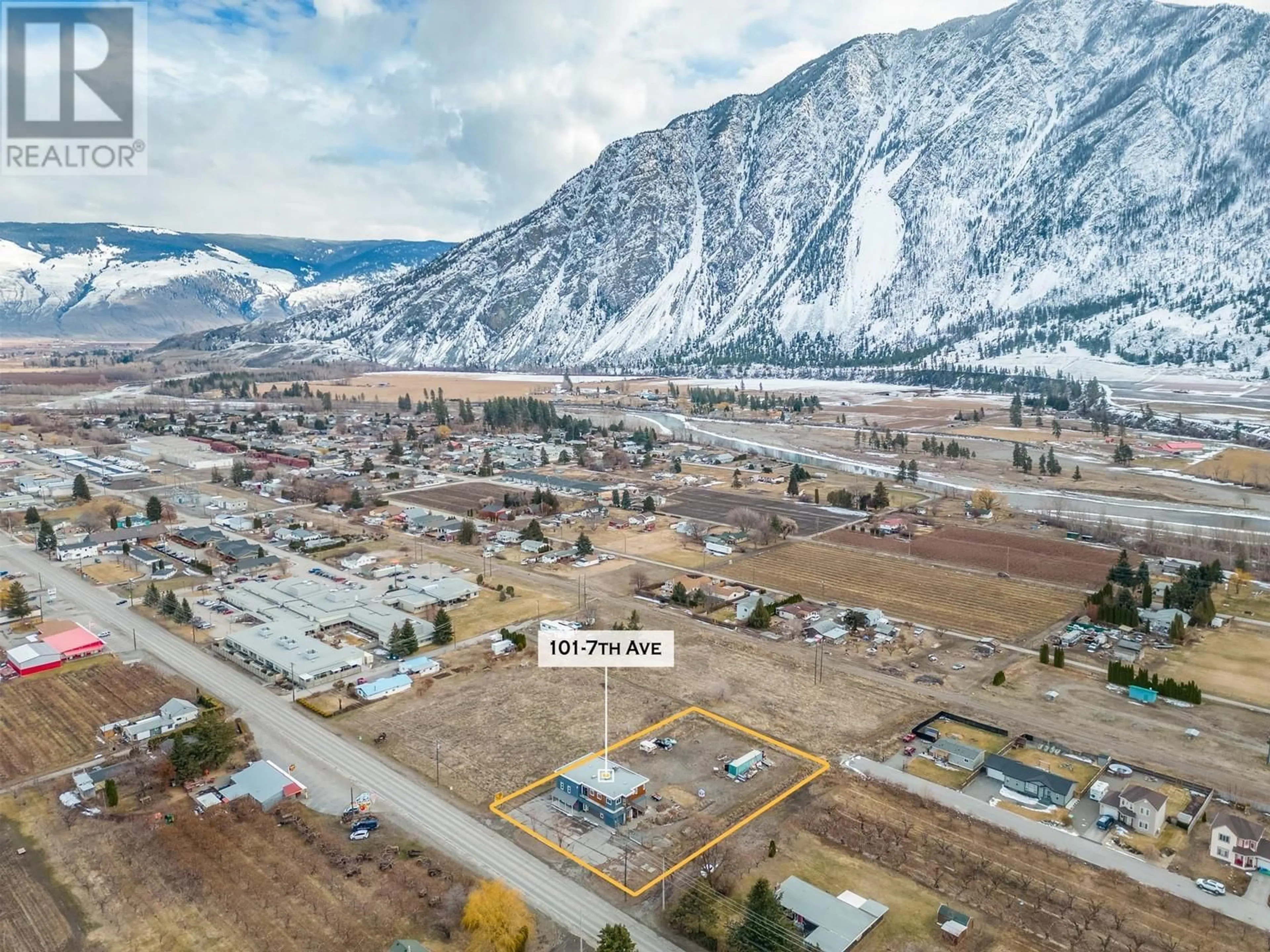 A pic from outside/outdoor area/front of a property/back of a property/a pic from drone, mountain view for 101 7th Avenue, Keremeos British Columbia V0X1N3