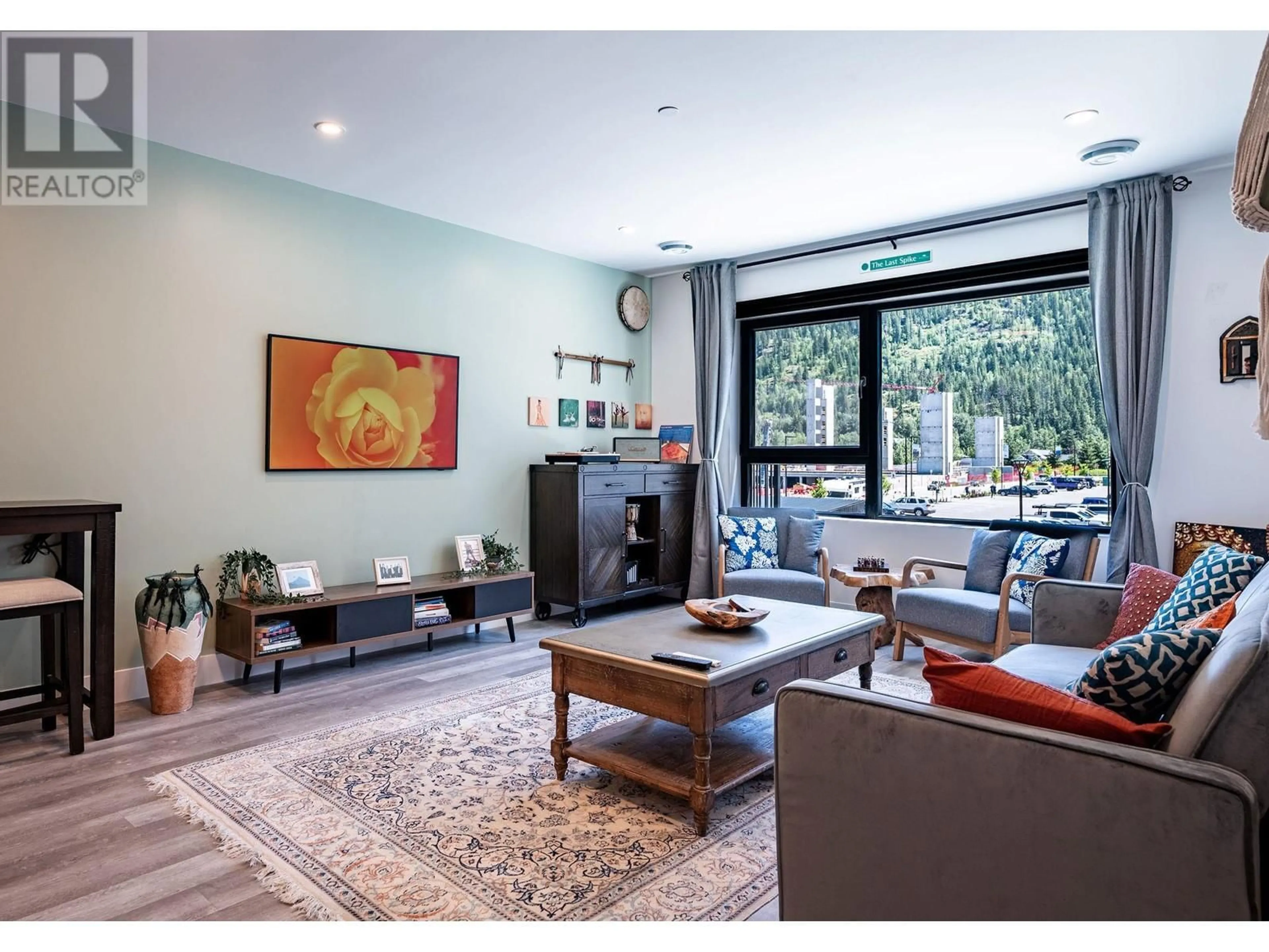 Living room with furniture, unknown for 4204 - 1701 COURSIER AVENUE, Revelstoke British Columbia V0E2S3