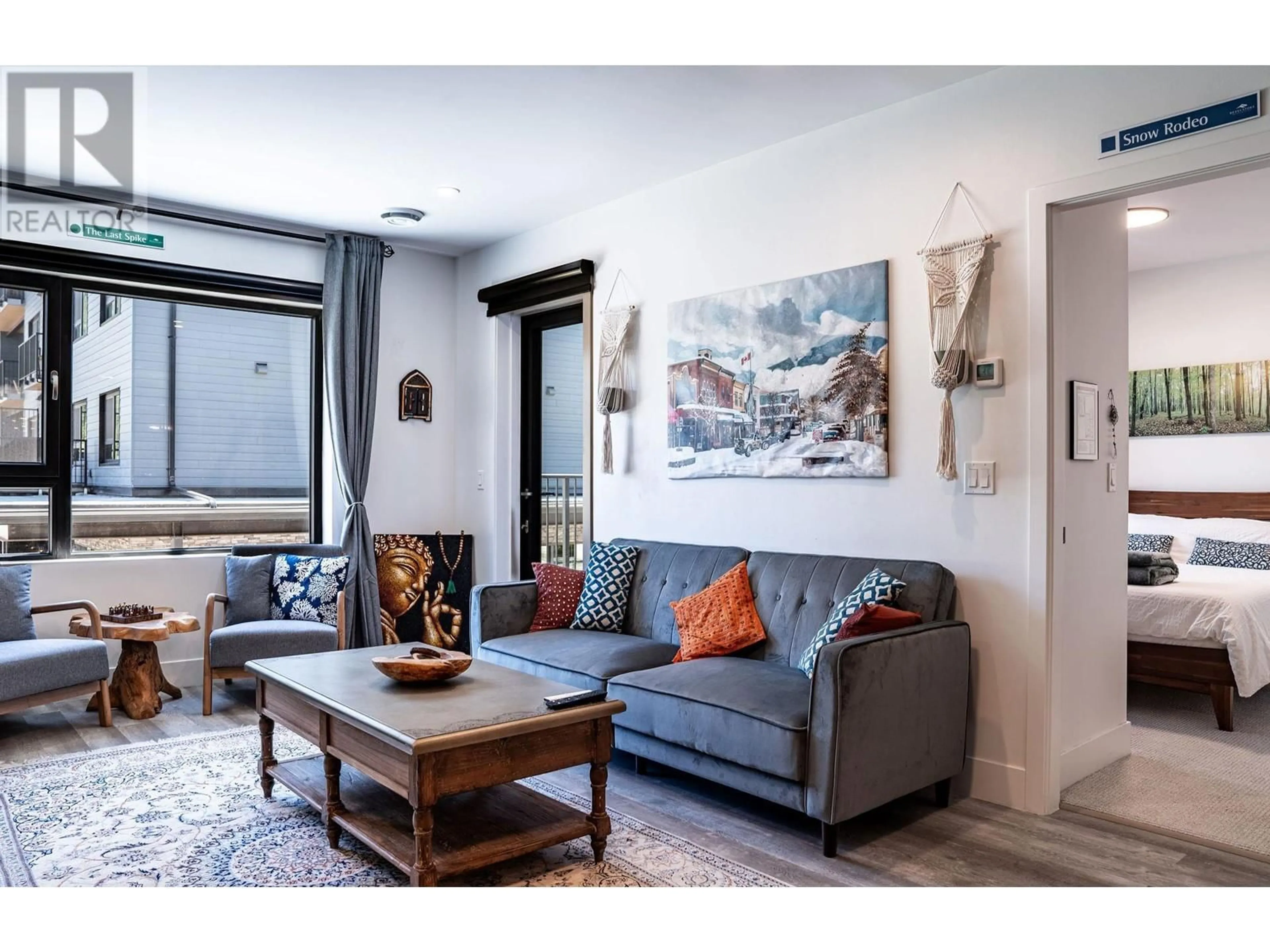 Living room with furniture, unknown for 4204 - 1701 COURSIER AVENUE, Revelstoke British Columbia V0E2S3