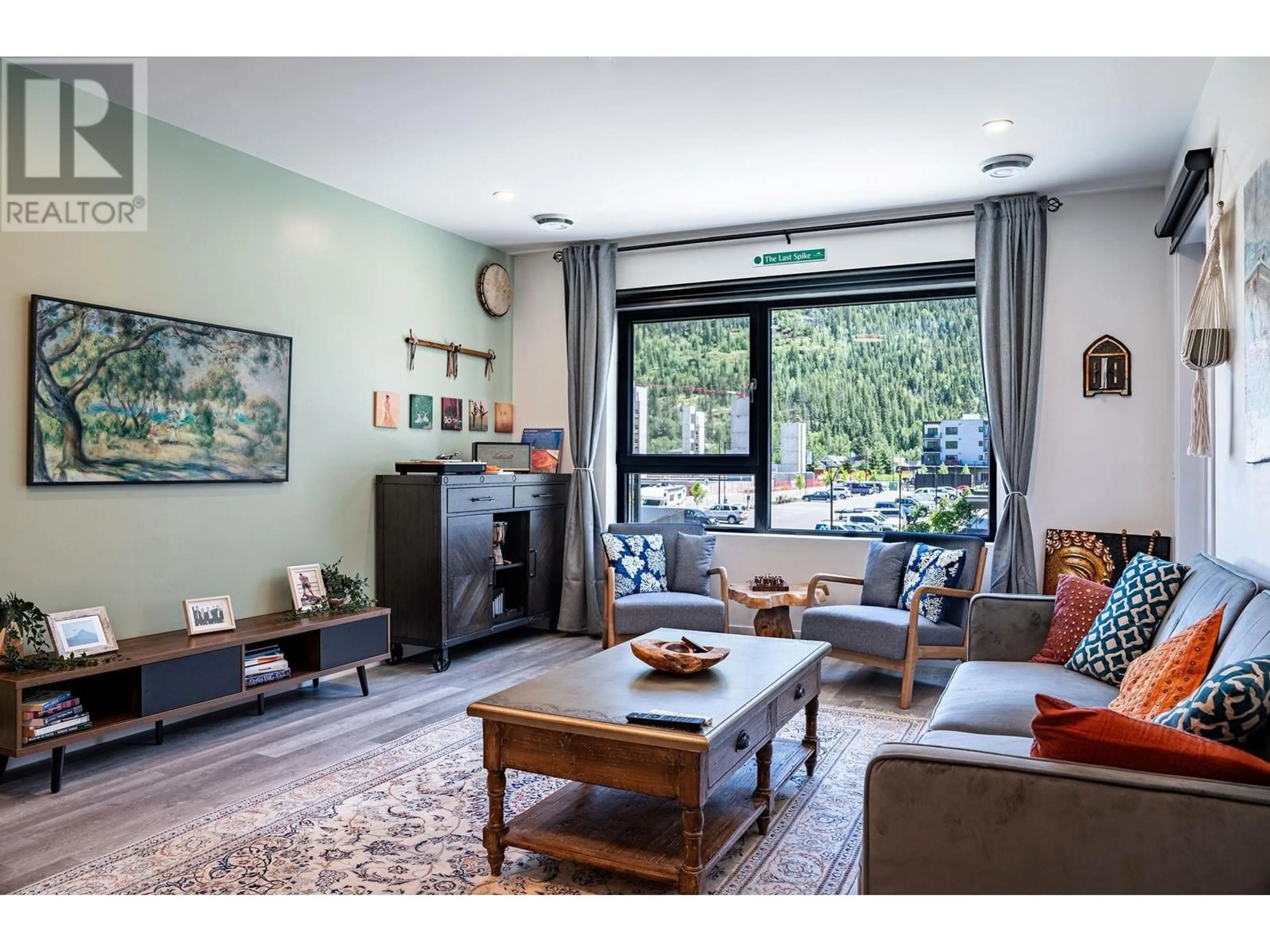 Living room with furniture, unknown for 4204 - 1701 COURSIER AVENUE, Revelstoke British Columbia V0E2S3