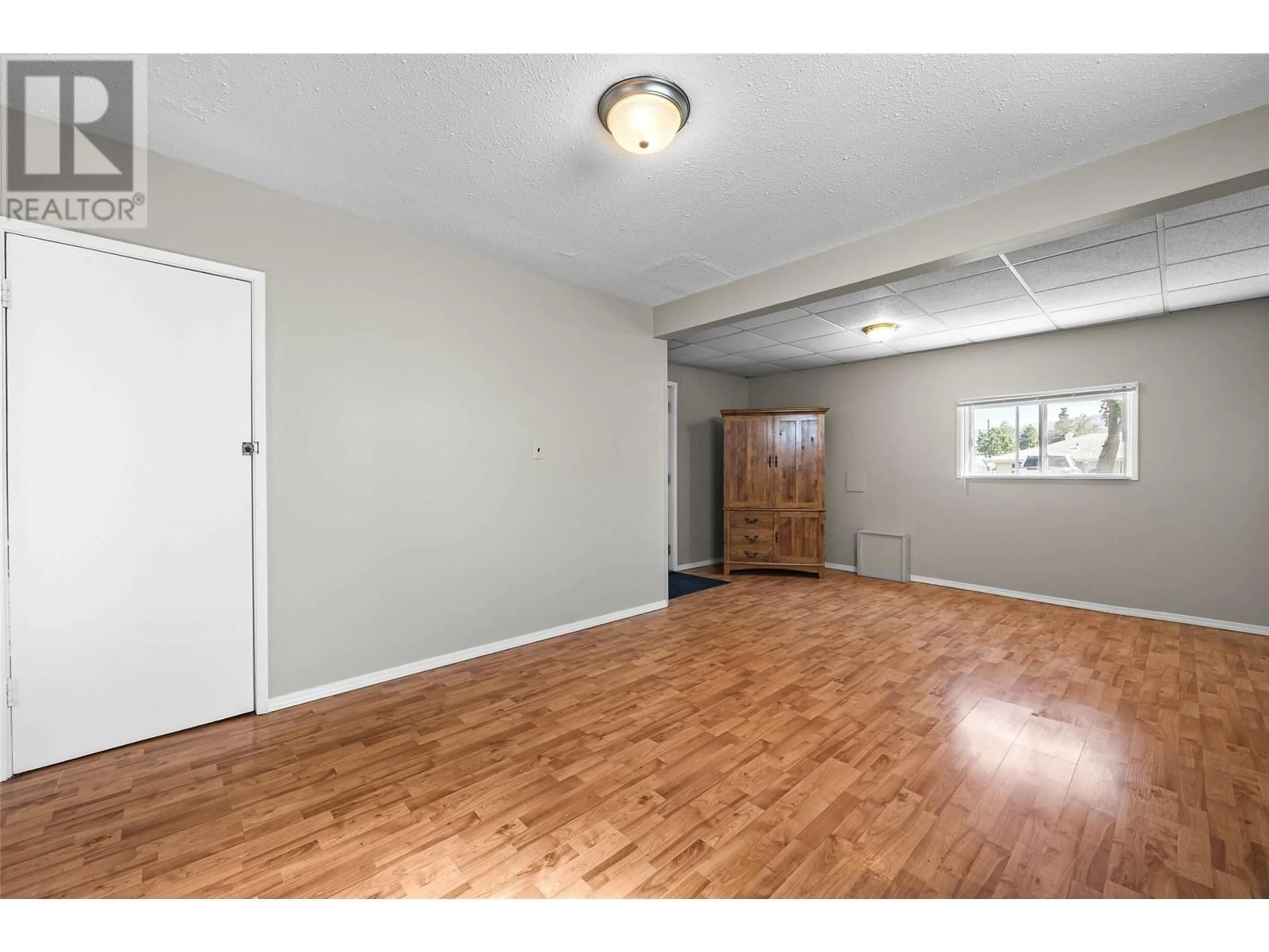 A pic of a room for 936 SURREY AVENUE, Kamloops British Columbia V2B1P9