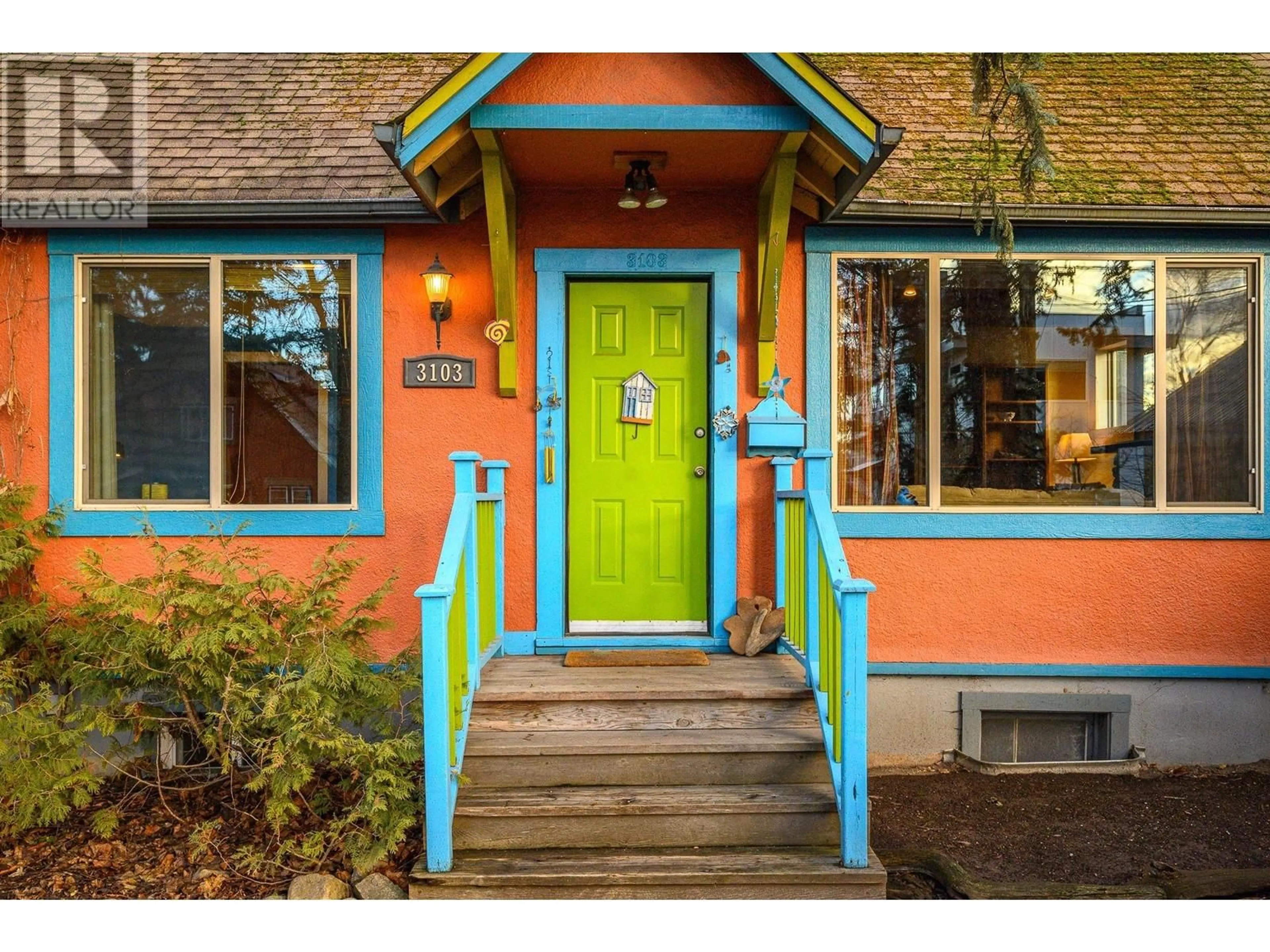 Indoor entryway for 3103 25 Street, Vernon British Columbia V1T4R2