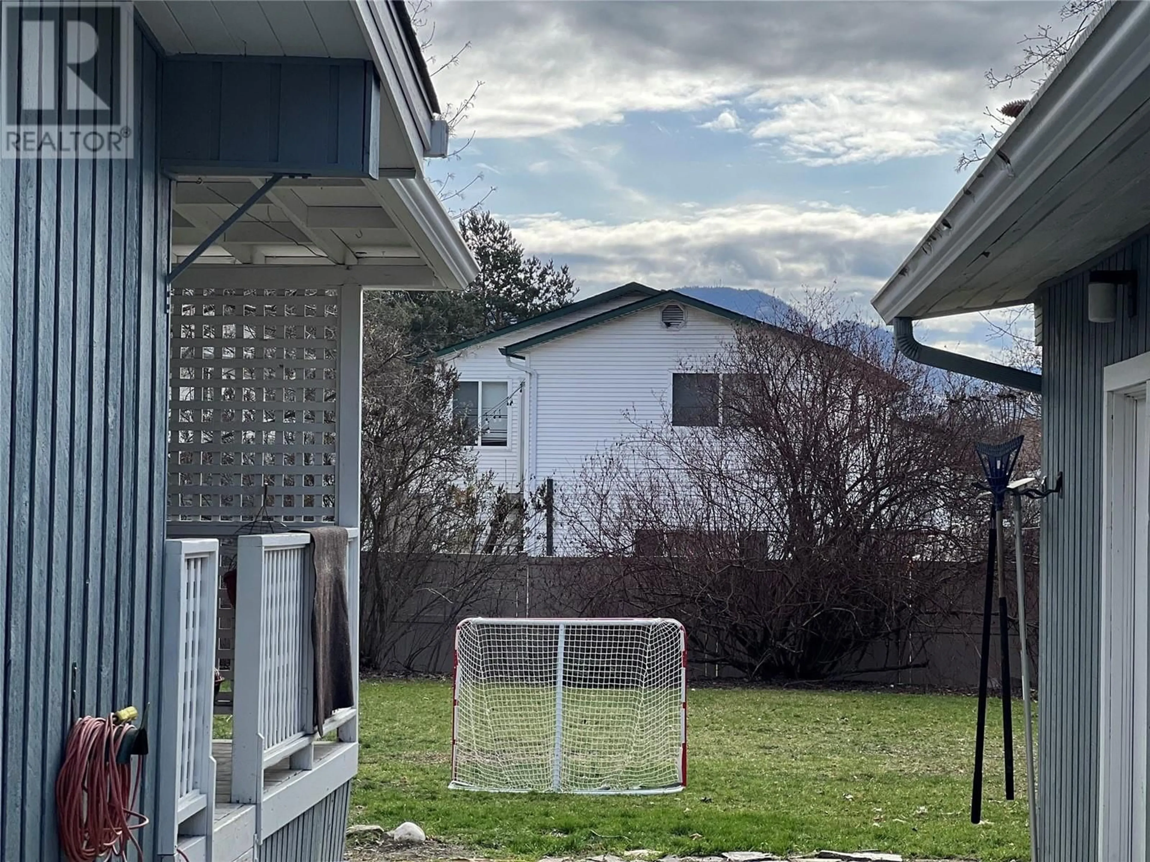 Shed for 157 Cariboo Road, Kelowna British Columbia V1V2E4