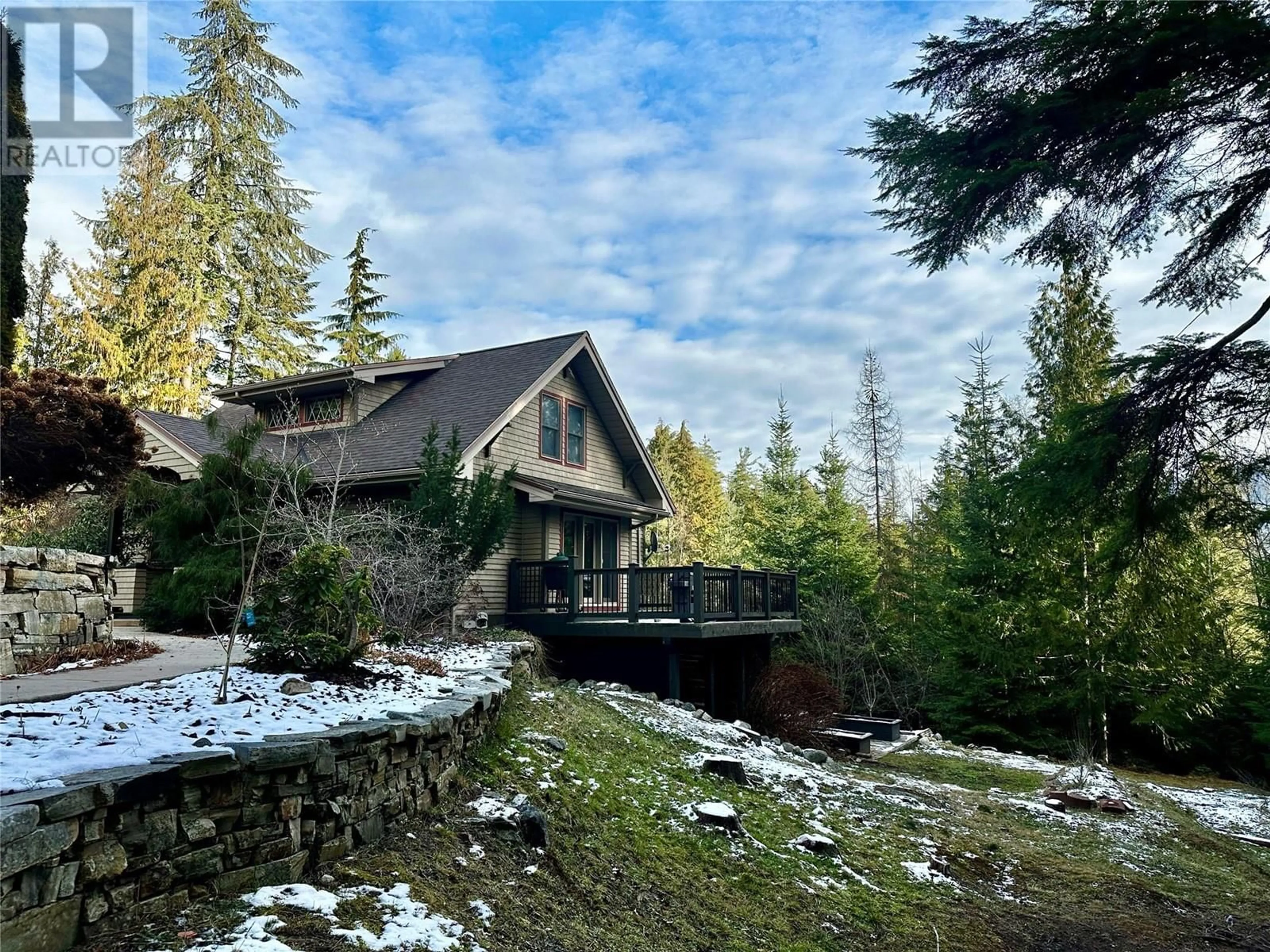 A pic from outside/outdoor area/front of a property/back of a property/a pic from drone, forest/trees view for 4064 ALPINE Road, Nelson British Columbia V1L6T1