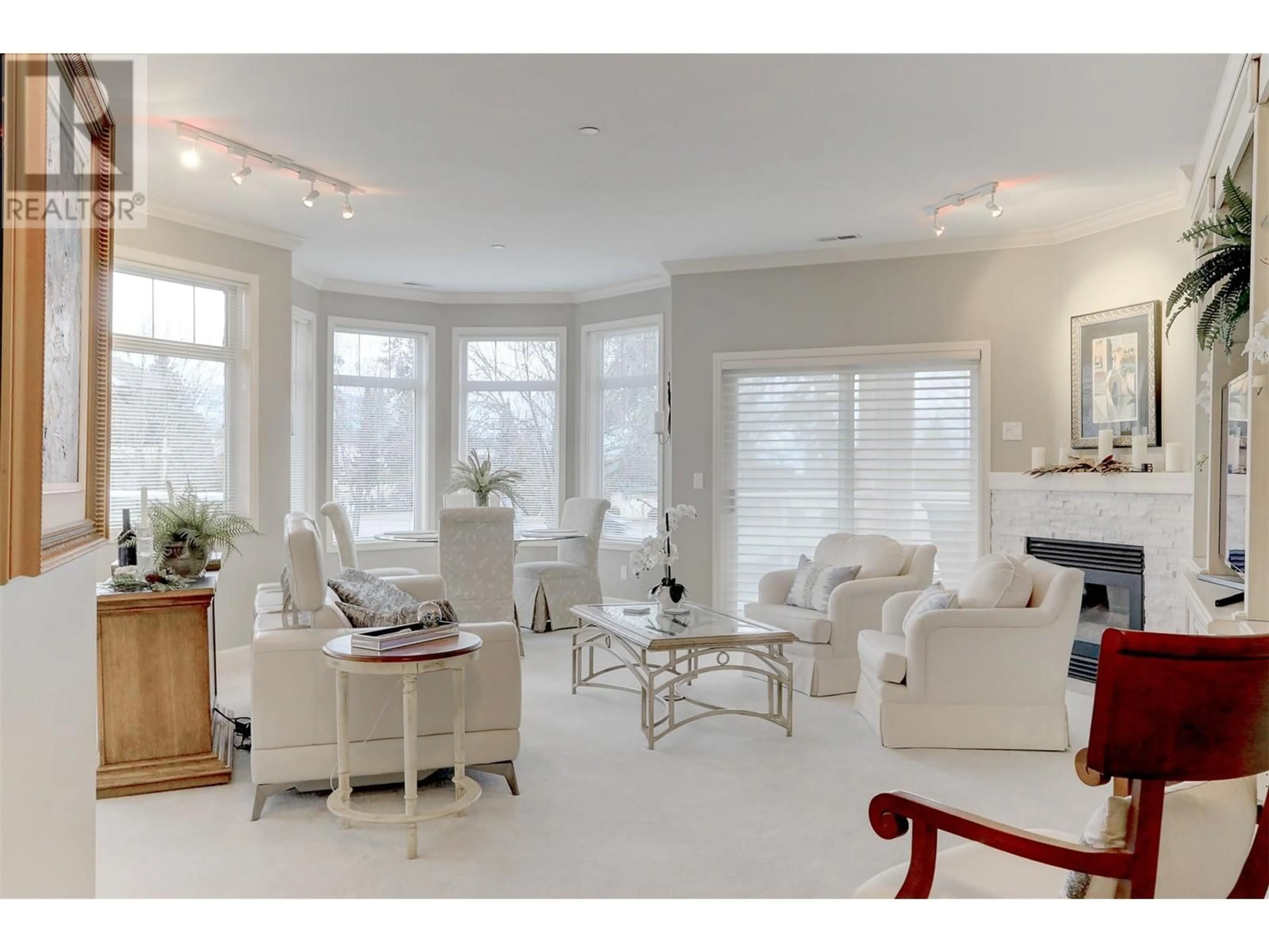 Living room with furniture, unknown for 207 - 634 LEQUIME ROAD, Kelowna British Columbia V1W1A4