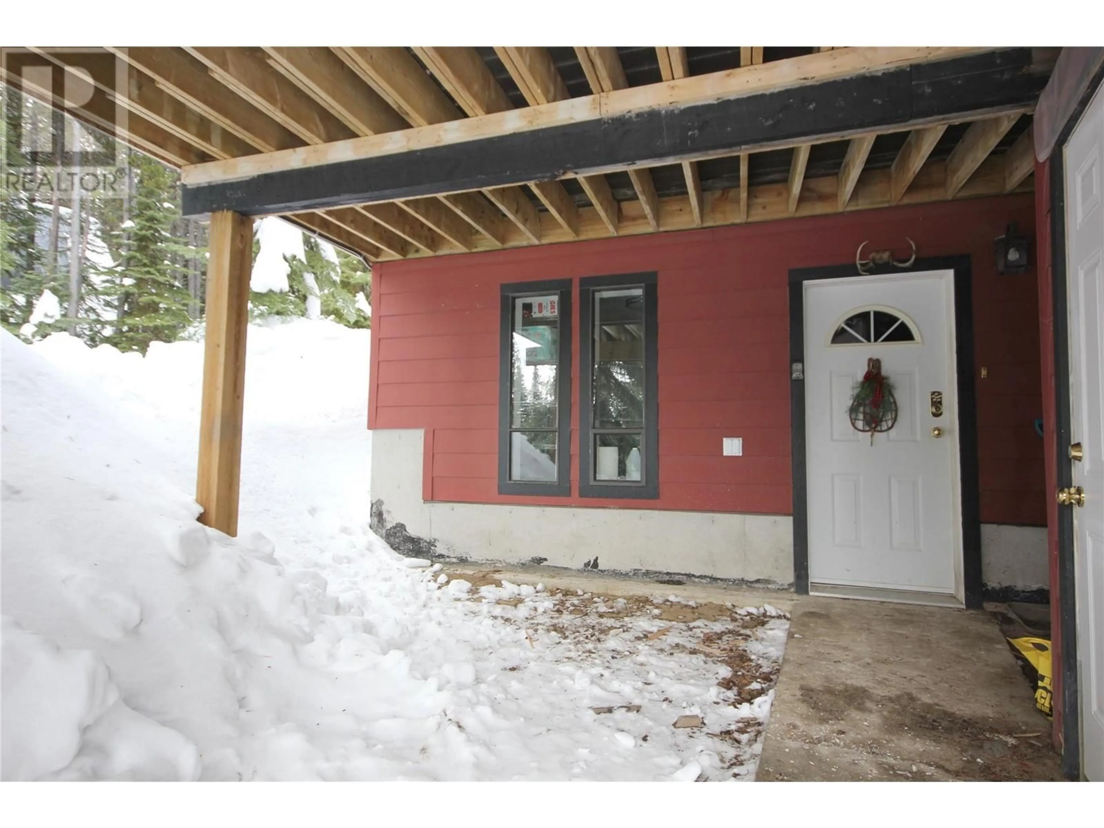 Indoor entryway for 175 PORCUPINE Road, Oliver British Columbia V0H1T8