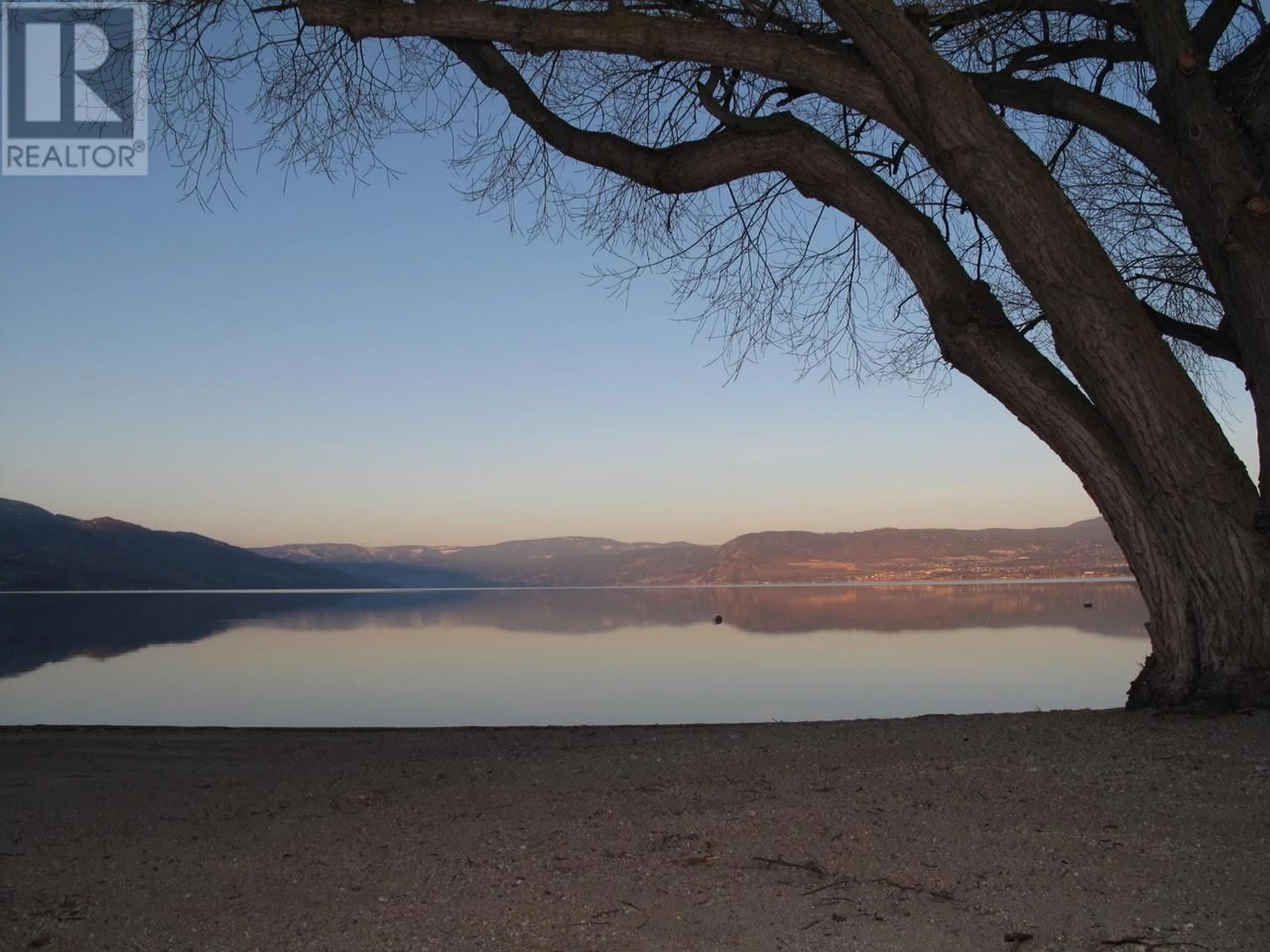 Blurry image for 4614 FULLER ROAD, Kelowna British Columbia V1W1Z7