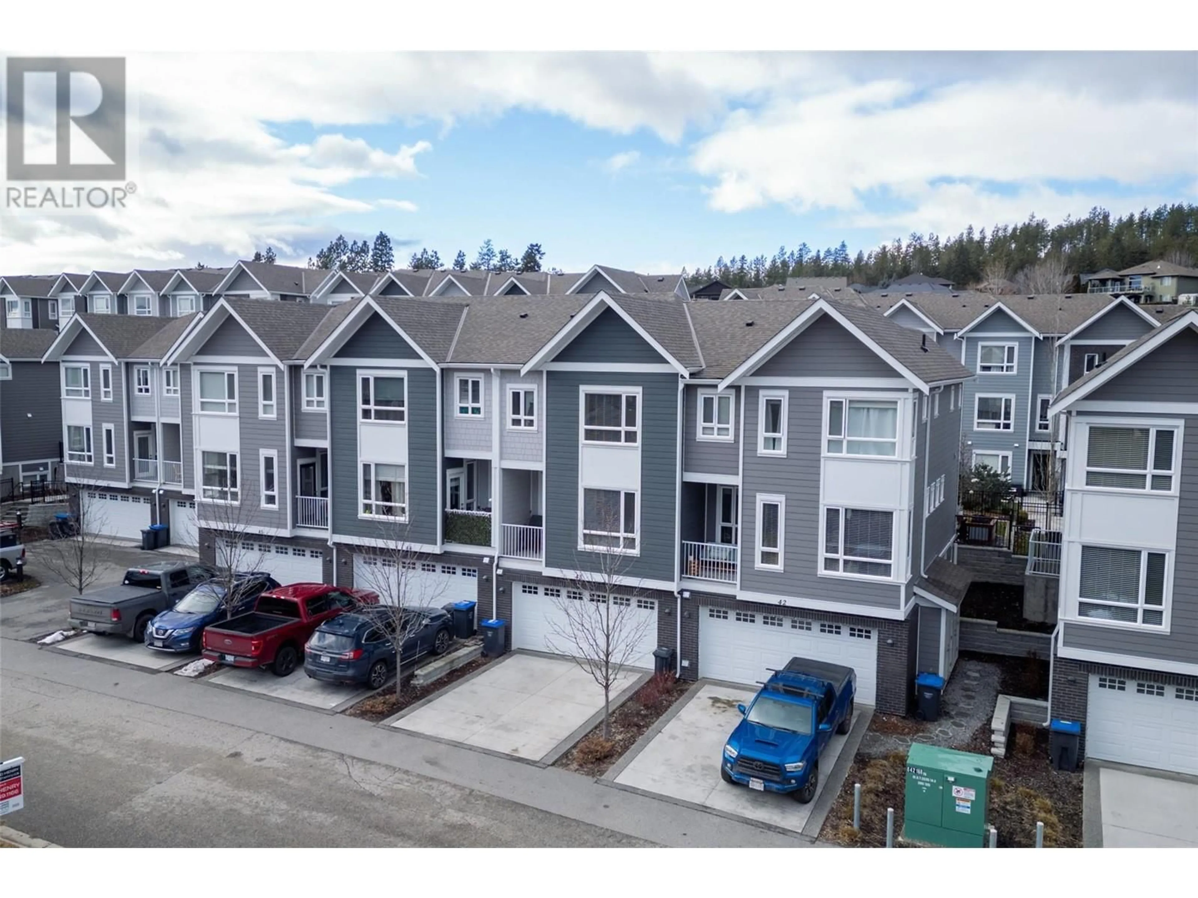 A pic from outside/outdoor area/front of a property/back of a property/a pic from drone, unknown for 13098 Shoreline Way Unit# 43, Lake Country British Columbia V4V0A8