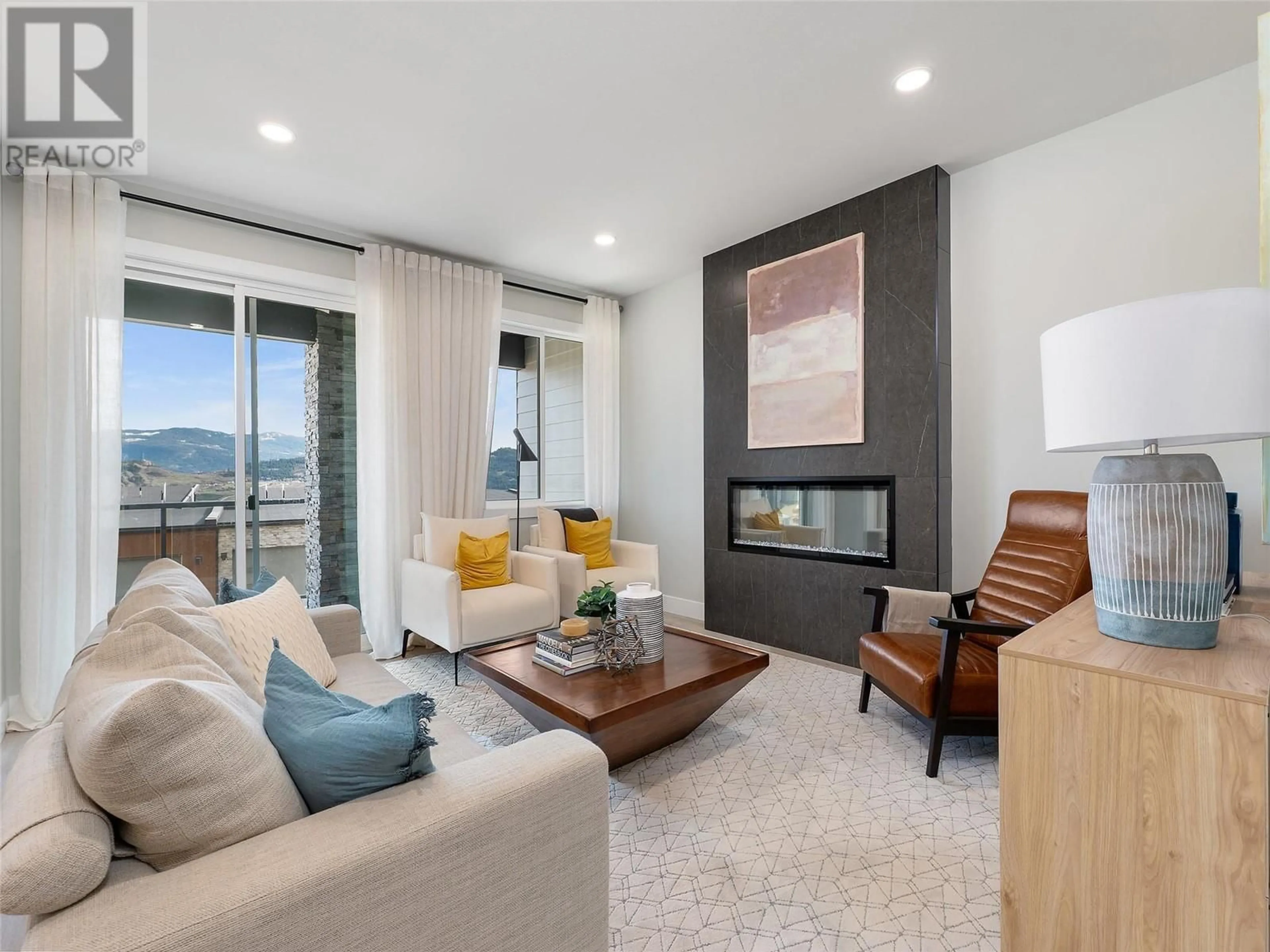 Living room with furniture, unknown for 41 - 7735 OKANAGAN HILLS BOULEVARD, Vernon British Columbia V1H0A7