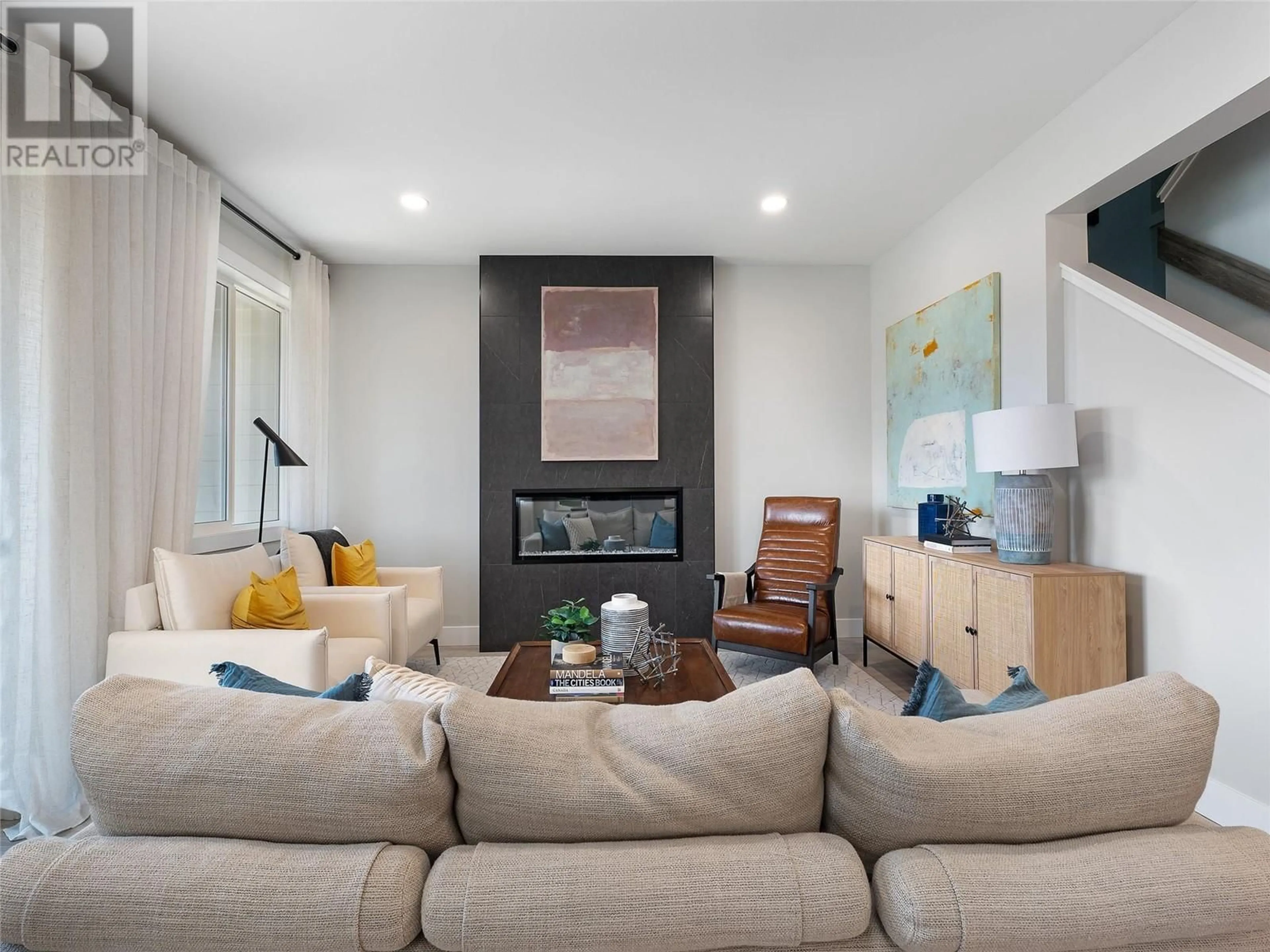 Living room with furniture, unknown for 41 - 7735 OKANAGAN HILLS BOULEVARD, Vernon British Columbia V1H0A7