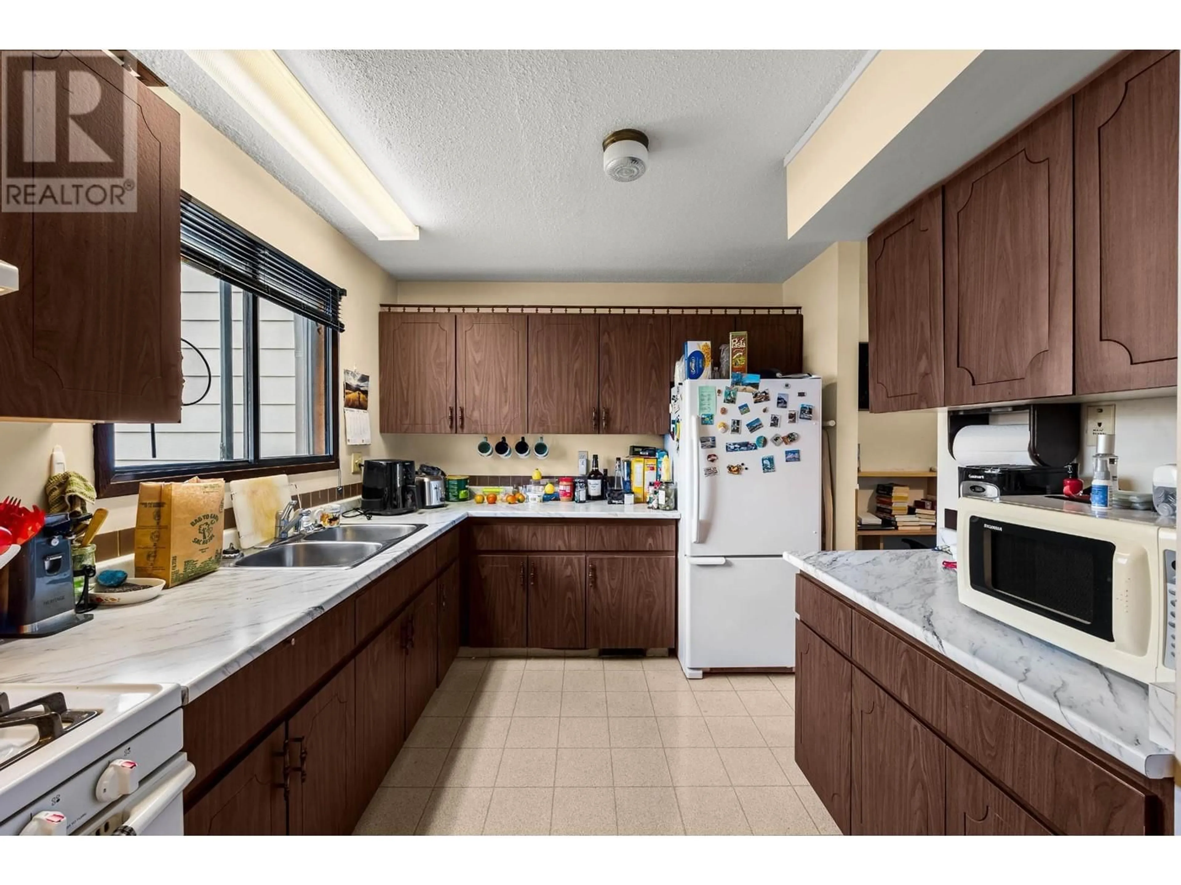 Standard kitchen, ceramic/tile floor for 840 DESMOND Street Unit# 3, Kamloops British Columbia V2B5K4