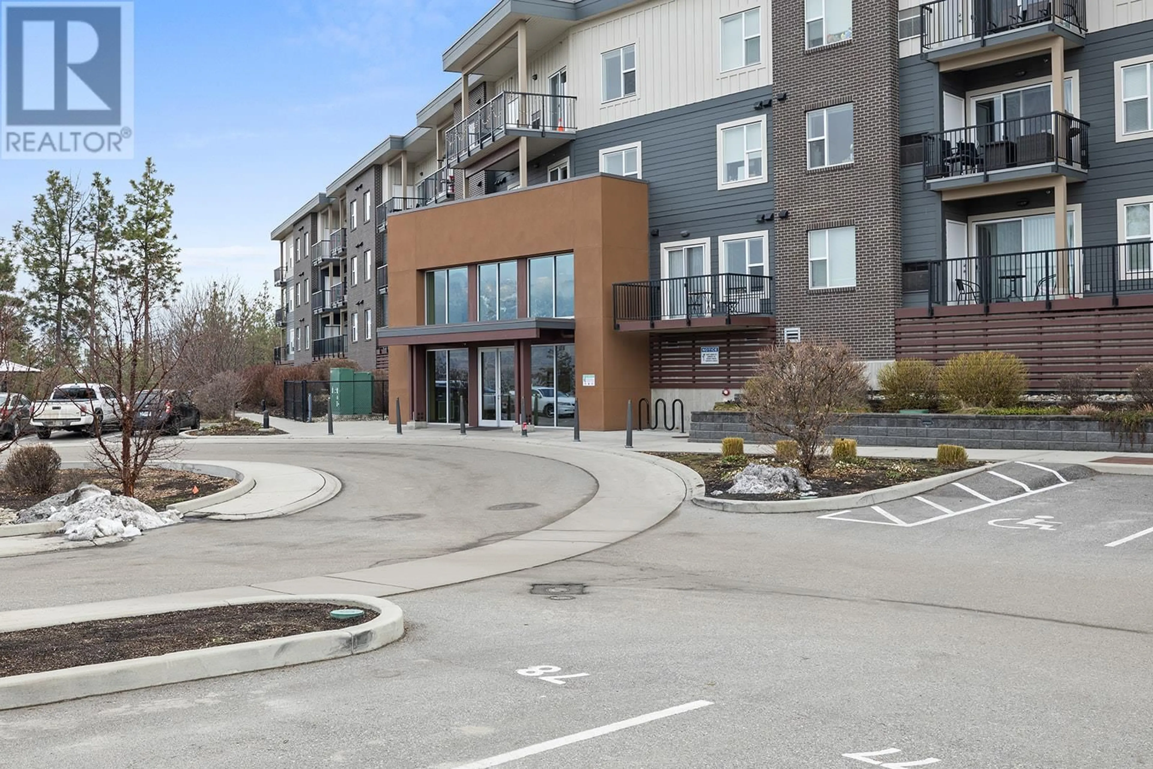 Patio, street for 935 Academy Way Unit# 305, Kelowna British Columbia V1V3C9