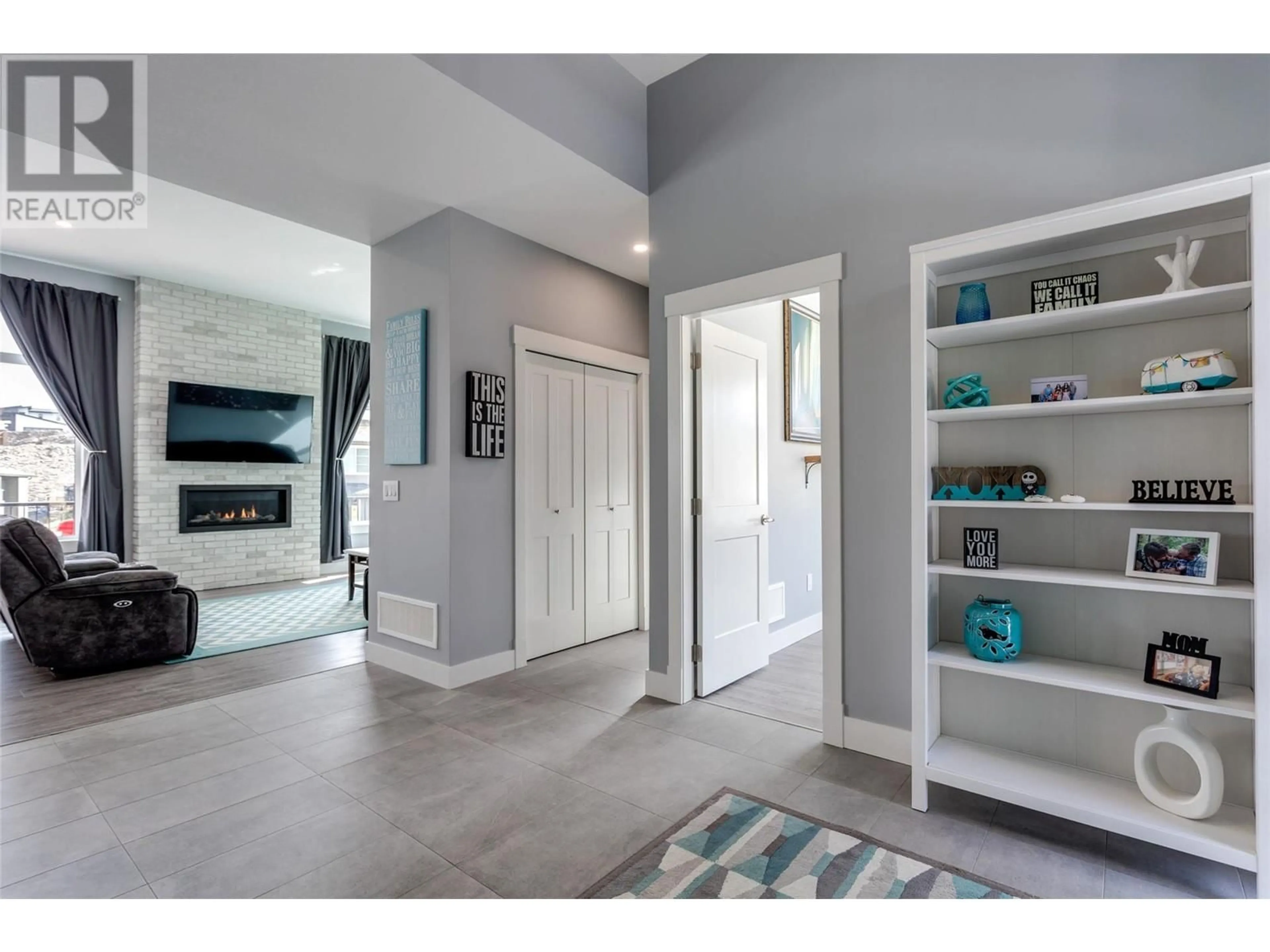 Indoor entryway for 2772 CANYON CREST DRIVE, West Kelowna British Columbia V4T0E3