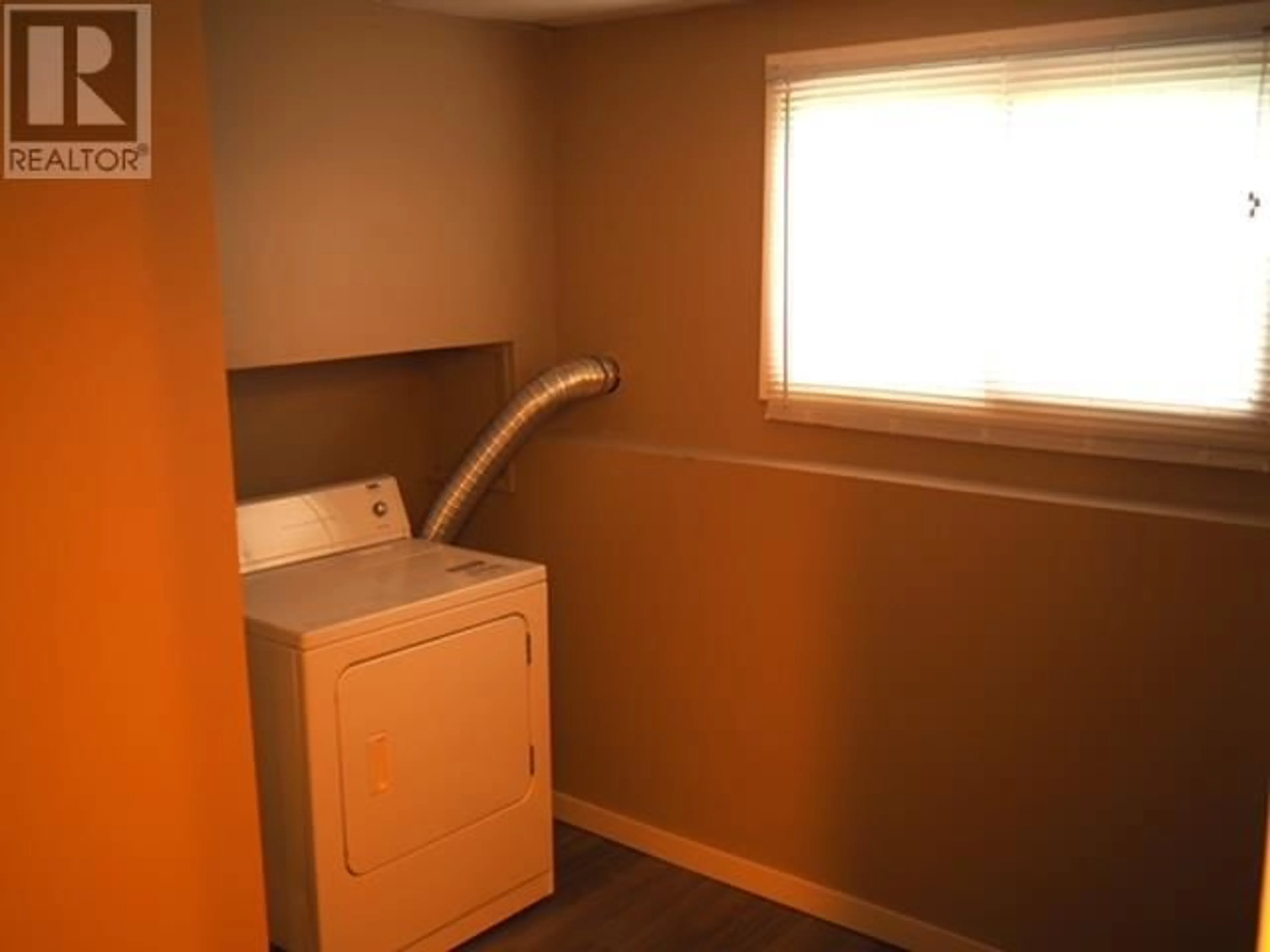 Laundry room for 210 Pemberton Road, Kelowna British Columbia V1X3H4