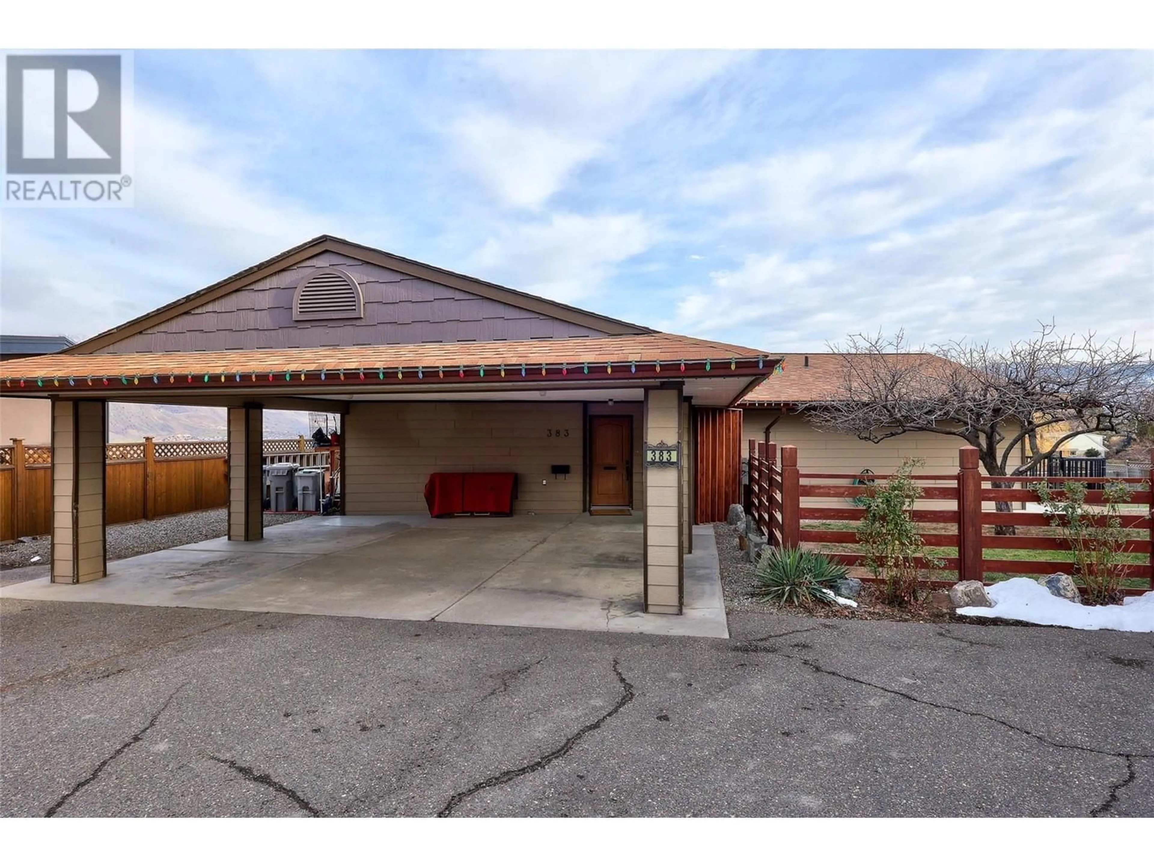 Indoor garage for 383 DUFFERIN Terrace, Kamloops British Columbia V2C1J1