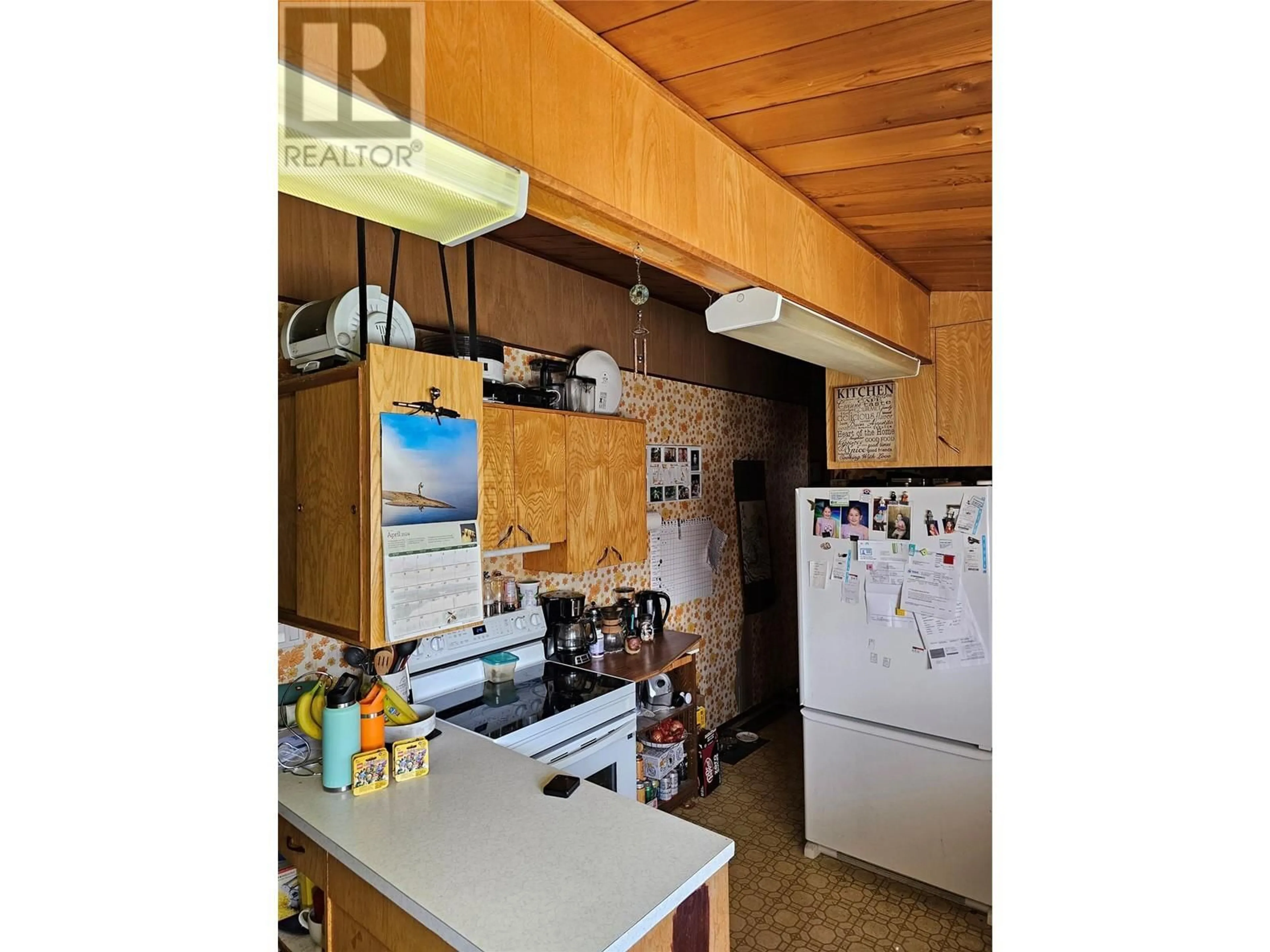Standard kitchen, wood/laminate floor for 215 CAMBIE ROAD, Kelowna British Columbia V1X3H9