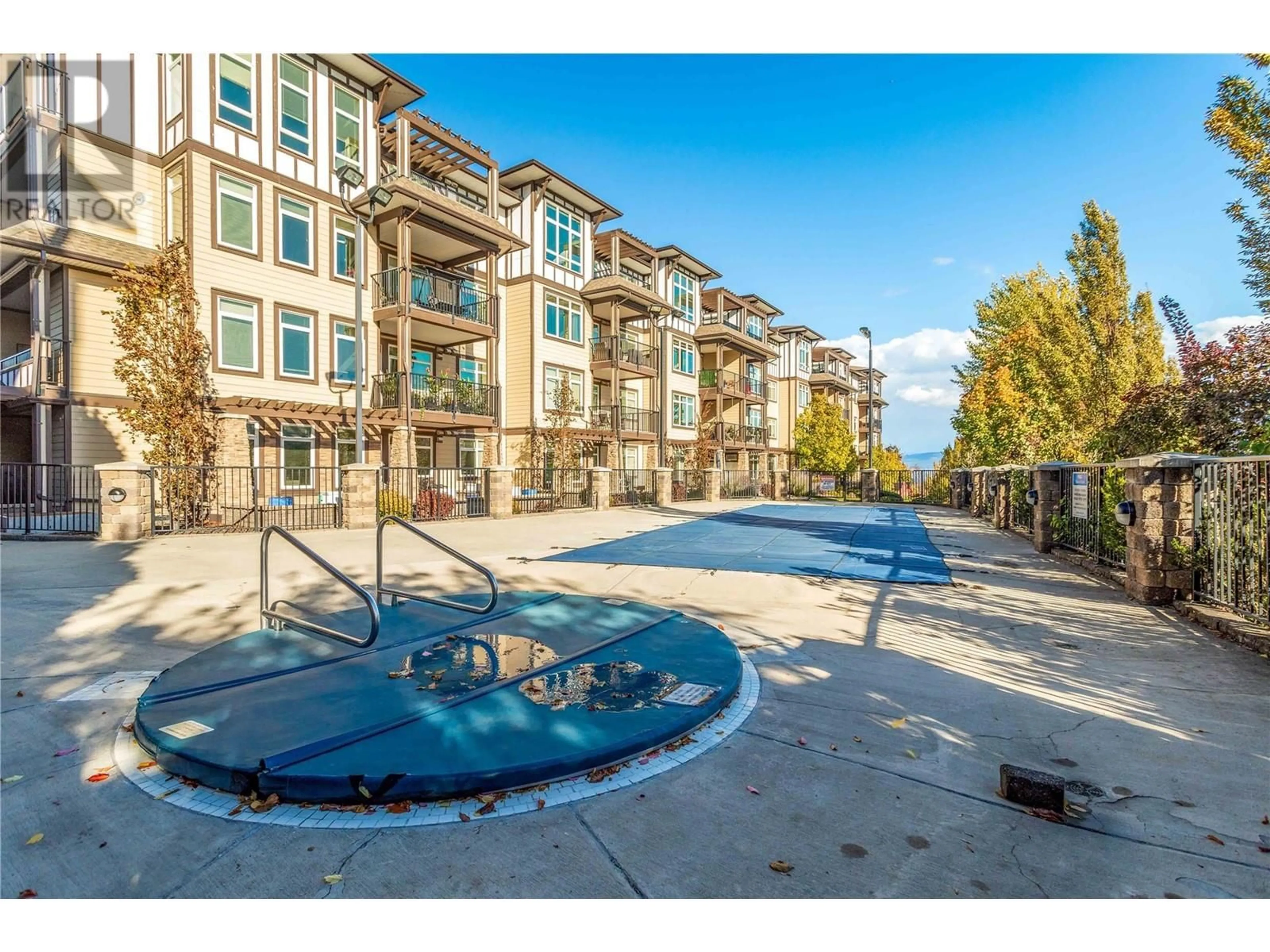 Pool for 3306-3832 Old Okanagan Highway, West Kelowna British Columbia V4T3G6