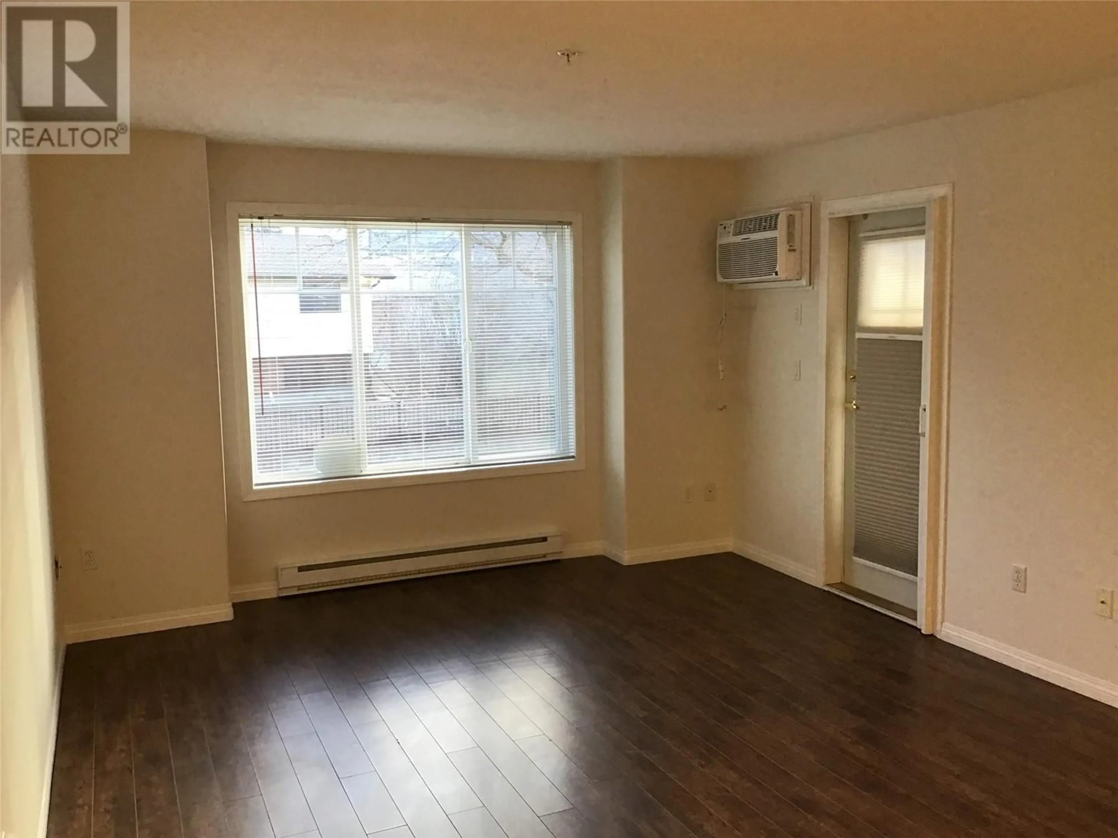 A pic of a room for 209 - 120 VERNON AVENUE, Kamloops British Columbia V2B1L6