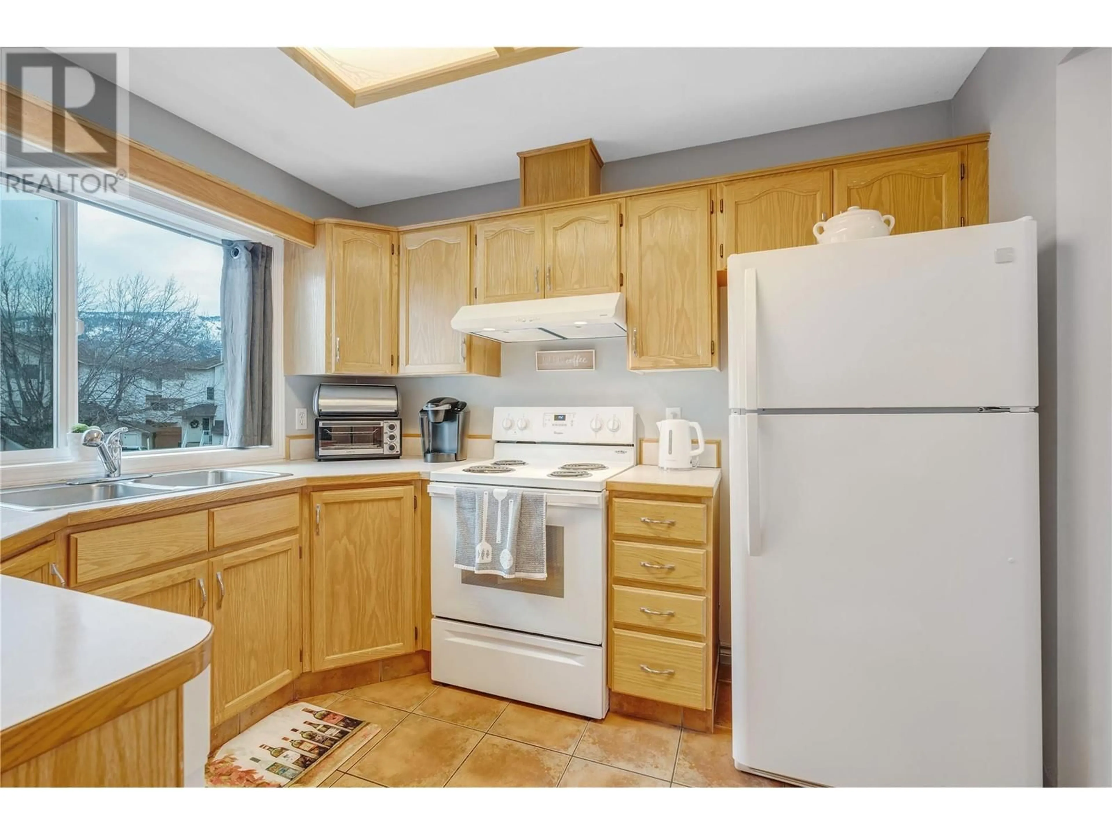 Standard kitchen, unknown for 3153 Paris Street Unit# 158, Penticton British Columbia V2A8P1