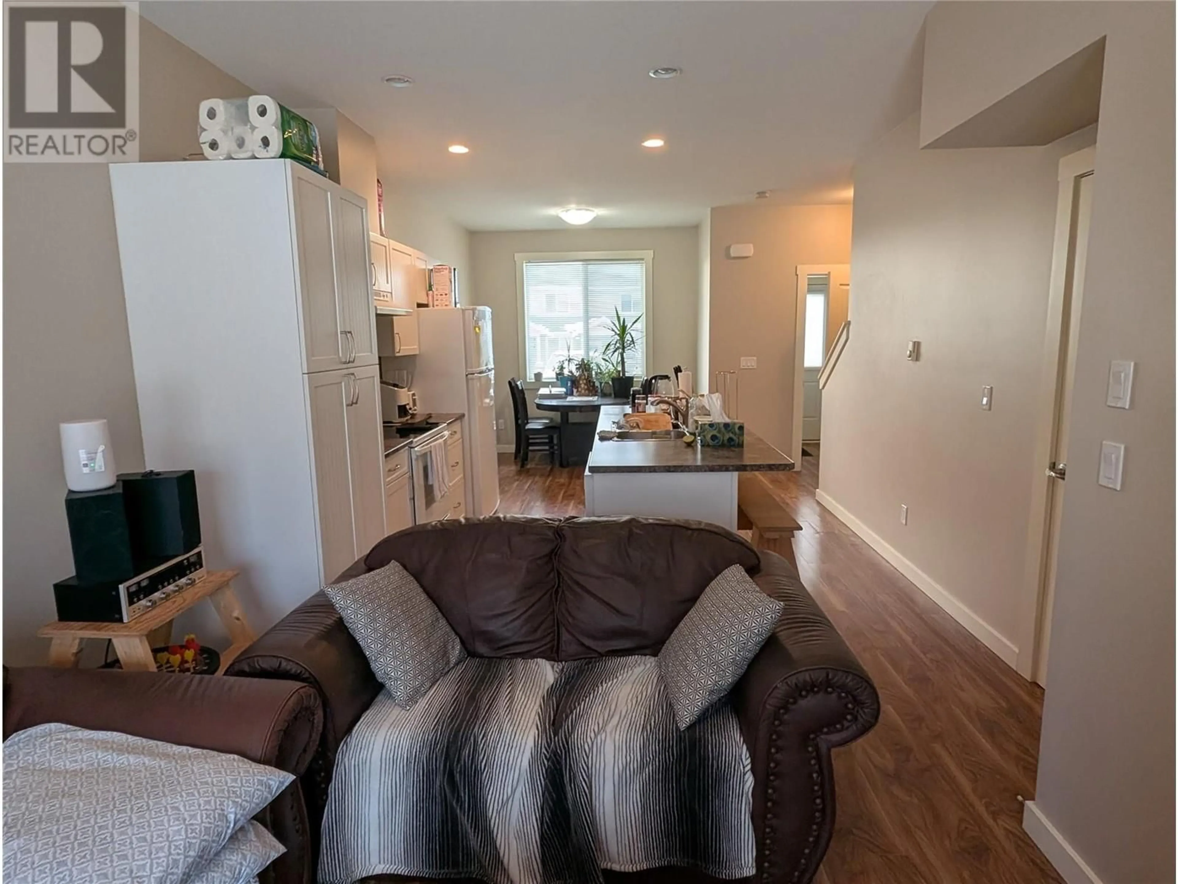 Living room with furniture, unknown for 301 - 1617 88 AVENUE, Dawson Creek British Columbia V1G0E8