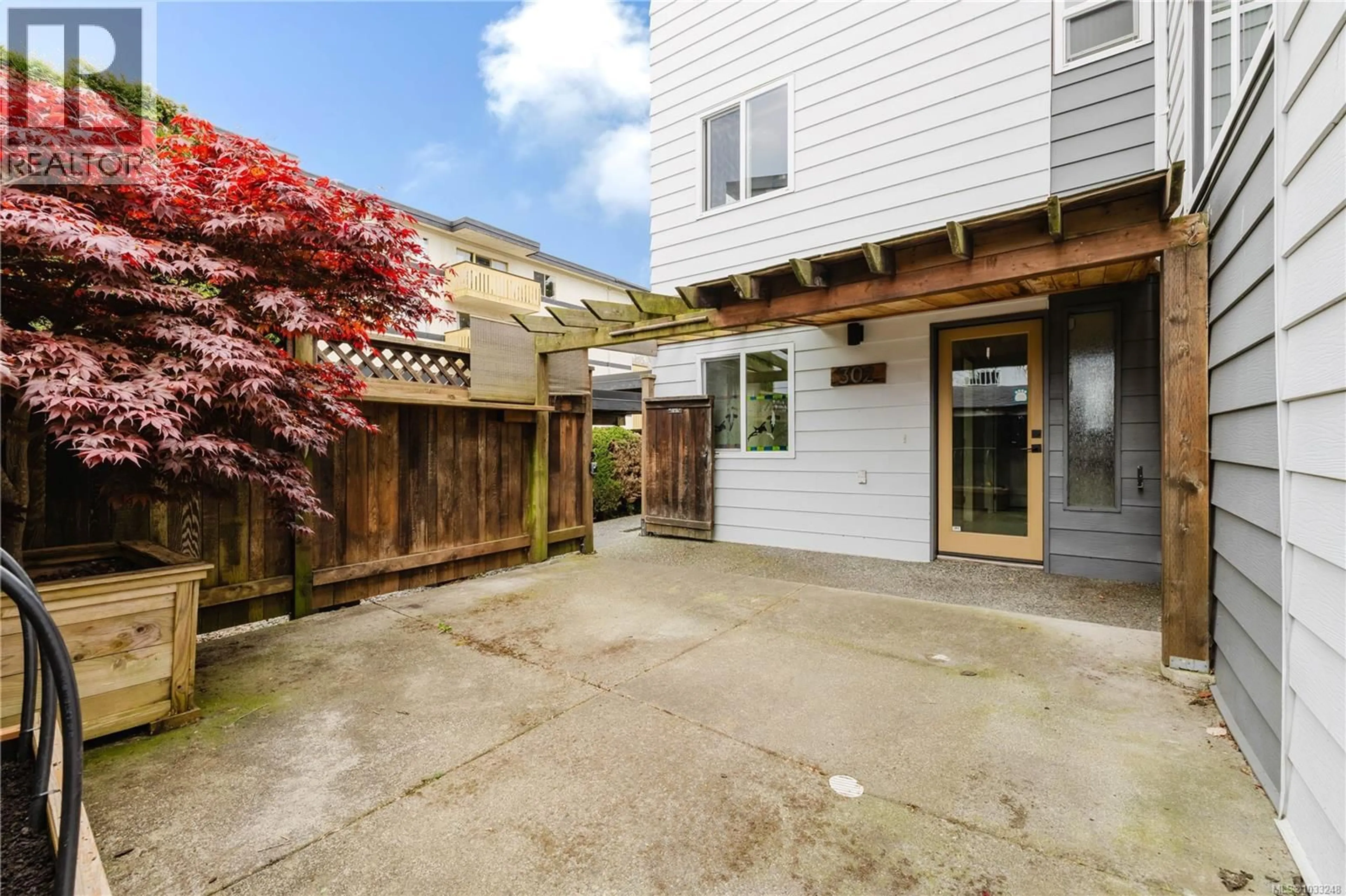 Patio, street for 302 - 229 ONTARIO STREET, Victoria British Columbia V8V1N1