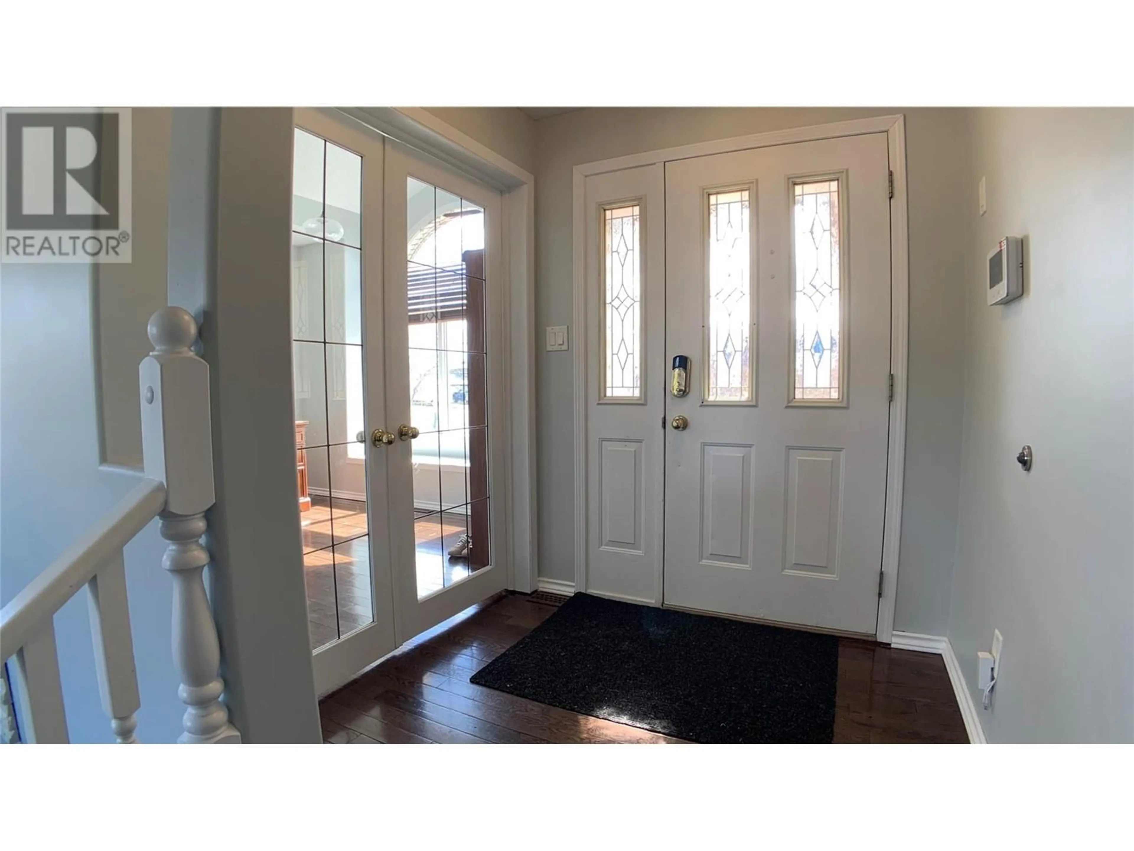 Indoor entryway for 10737 Poplar Crescent, Dawson Creek British Columbia V1G4N3