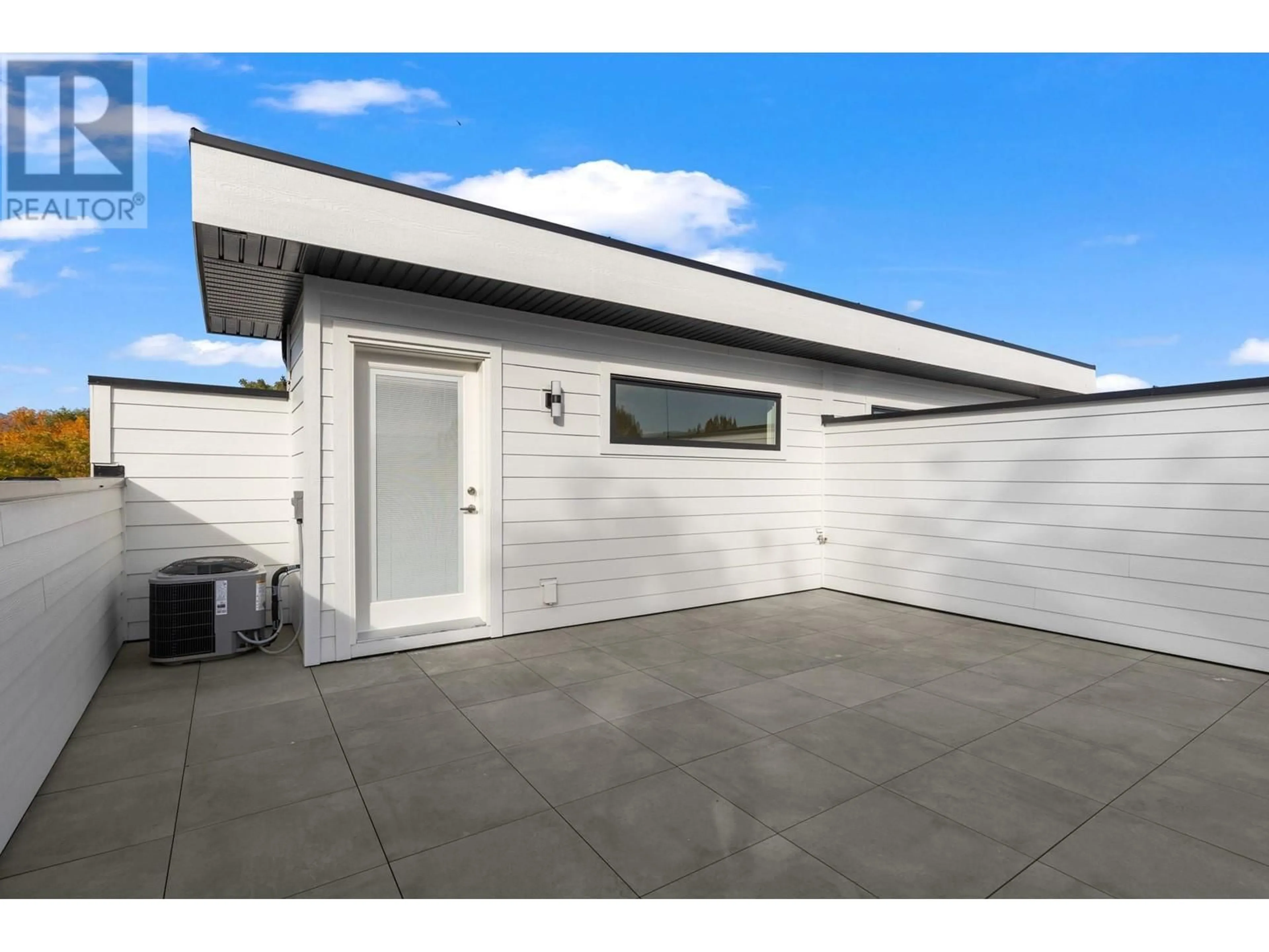 Unknown for 2 - 751 FULLER AVENUE, Kelowna British Columbia V1Y6X2