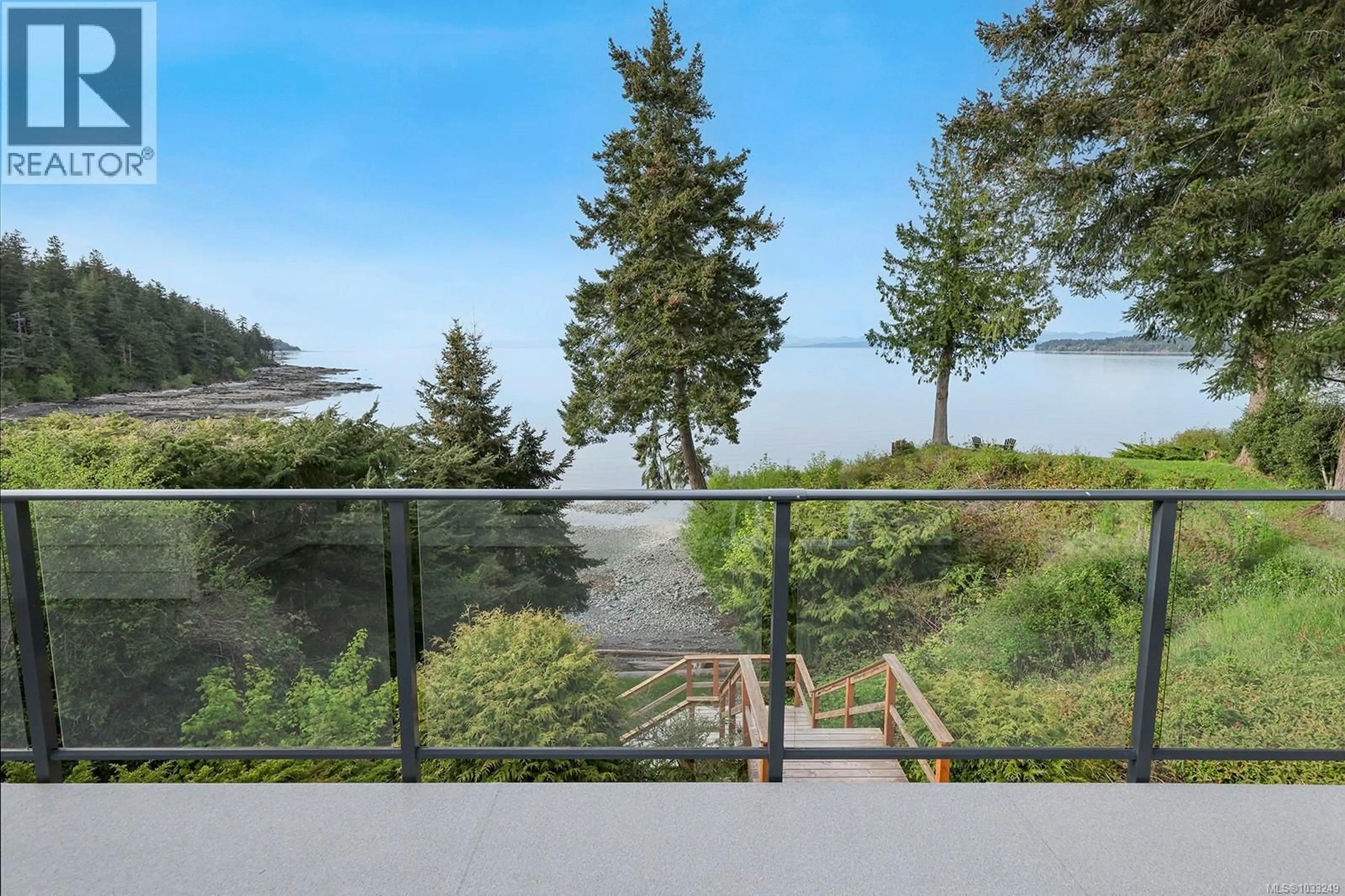 Patio, water/lake/river/ocean view for 3640 EAST ROAD, Denman Island British Columbia V0R1T0