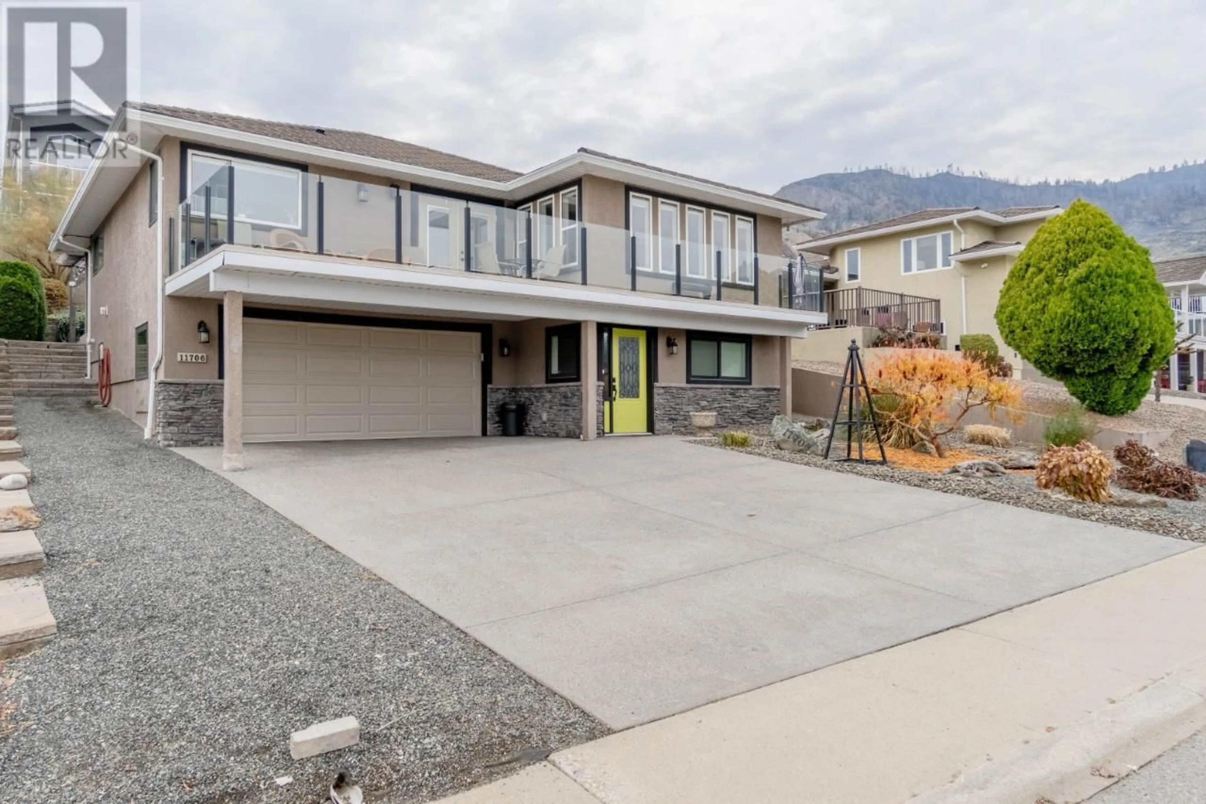 Home with vinyl exterior material, mountain view for 11706 GOLF COURSE Drive, Osoyoos British Columbia V0H1V4